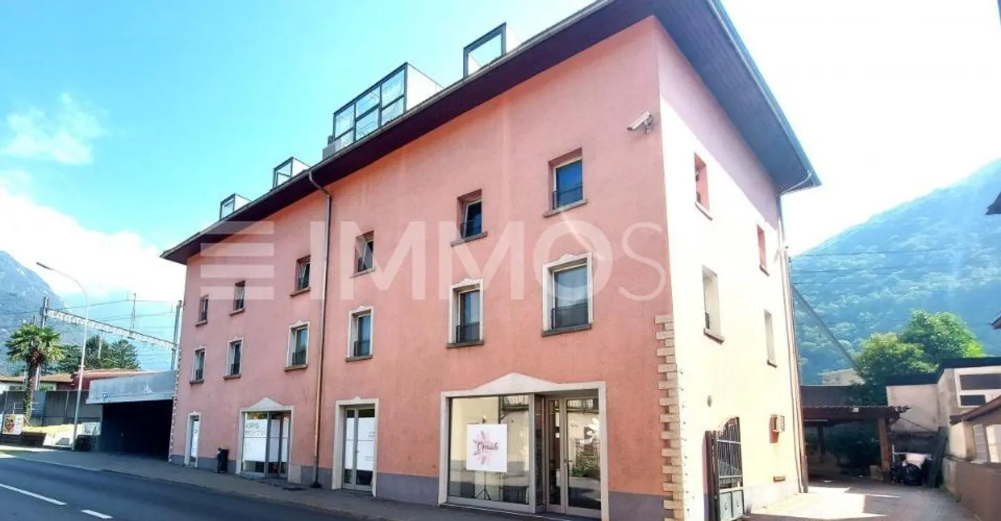 Eccellente opportunità di investimento: intero edificio a reddito! - Foto 2 di 2