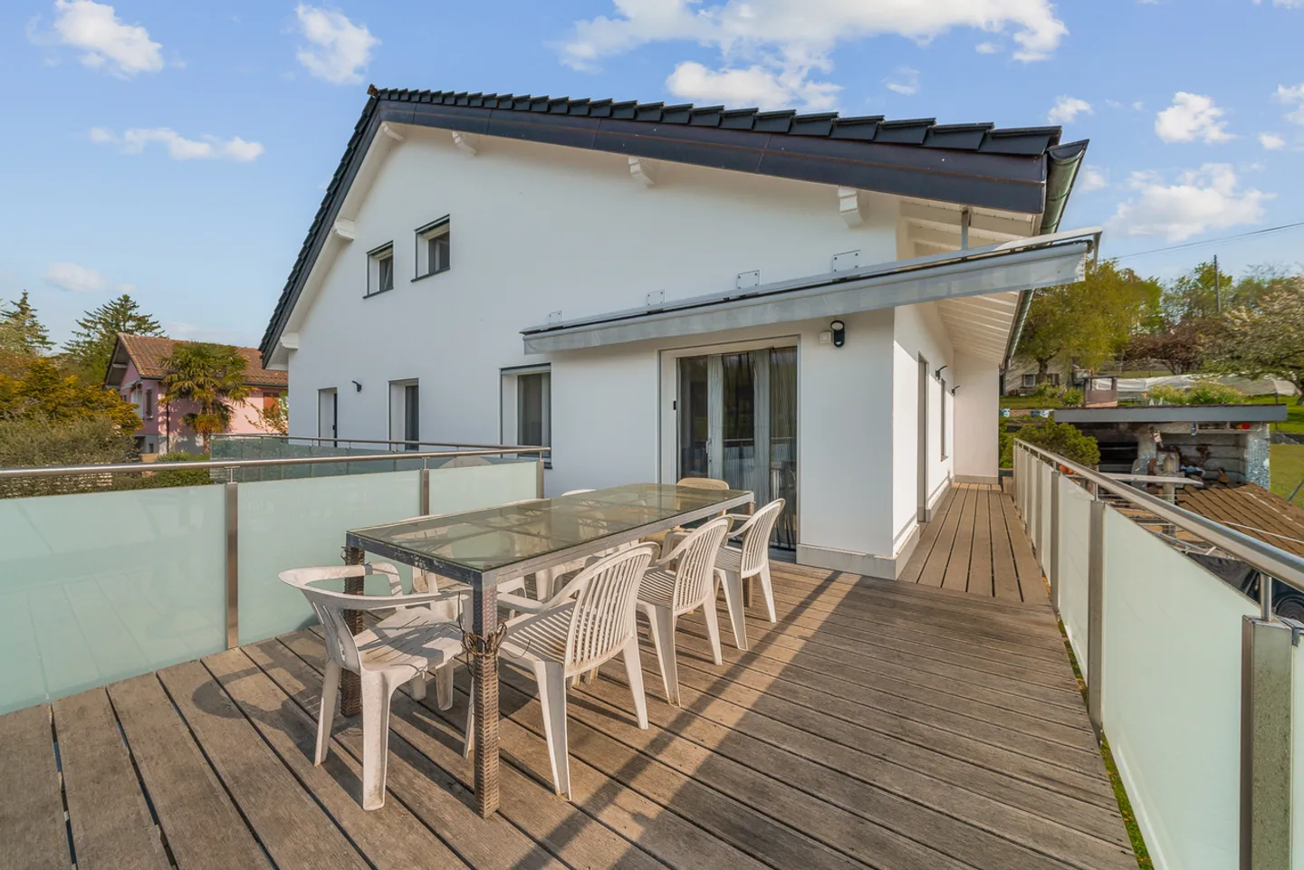 Magnificent detached house in a quiet residential area - Photo 17 of 18