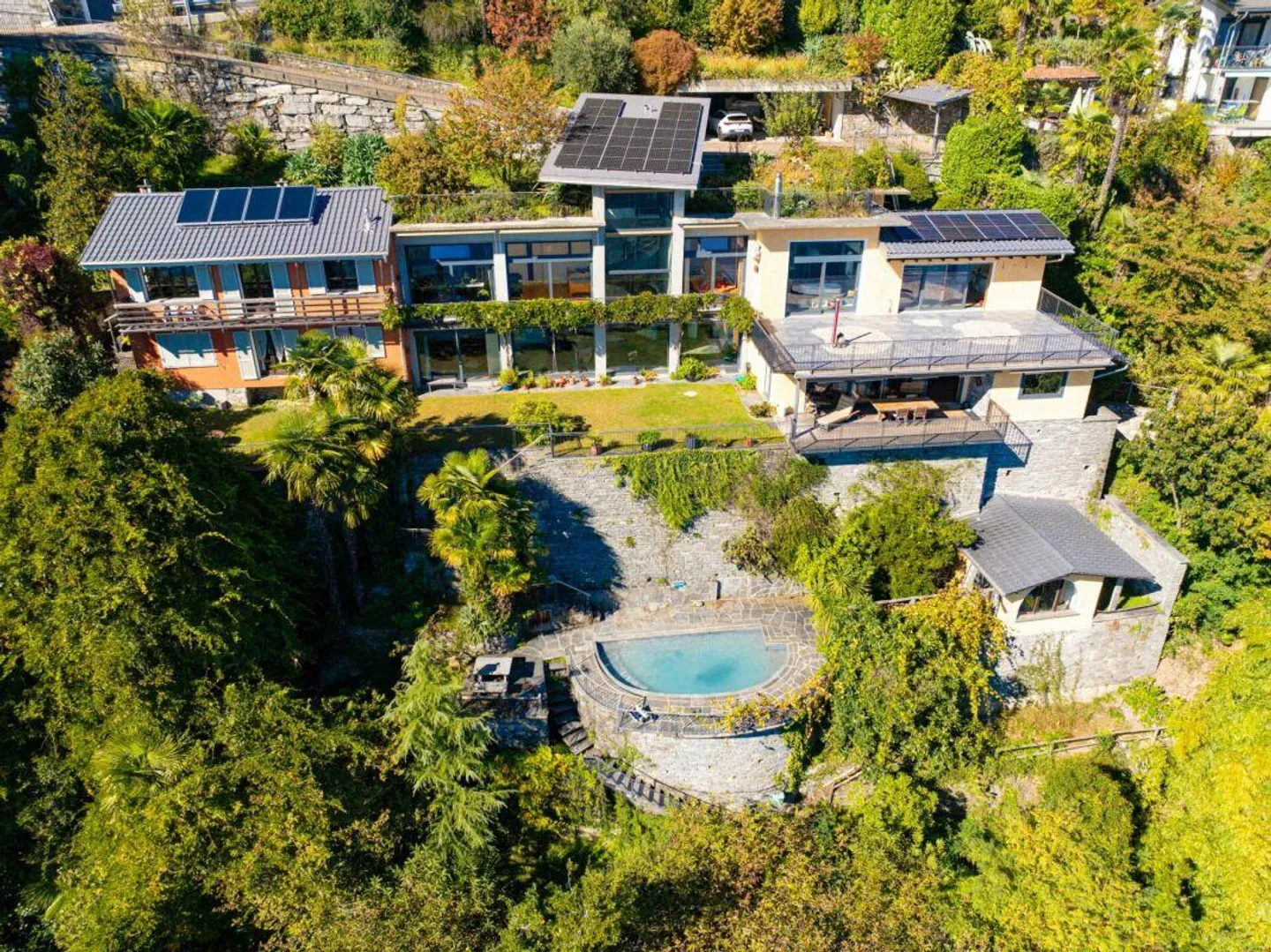 RONCO S/ASCONA - Villa with spectacular view of Lake Maggiore - Photo 15 of 16