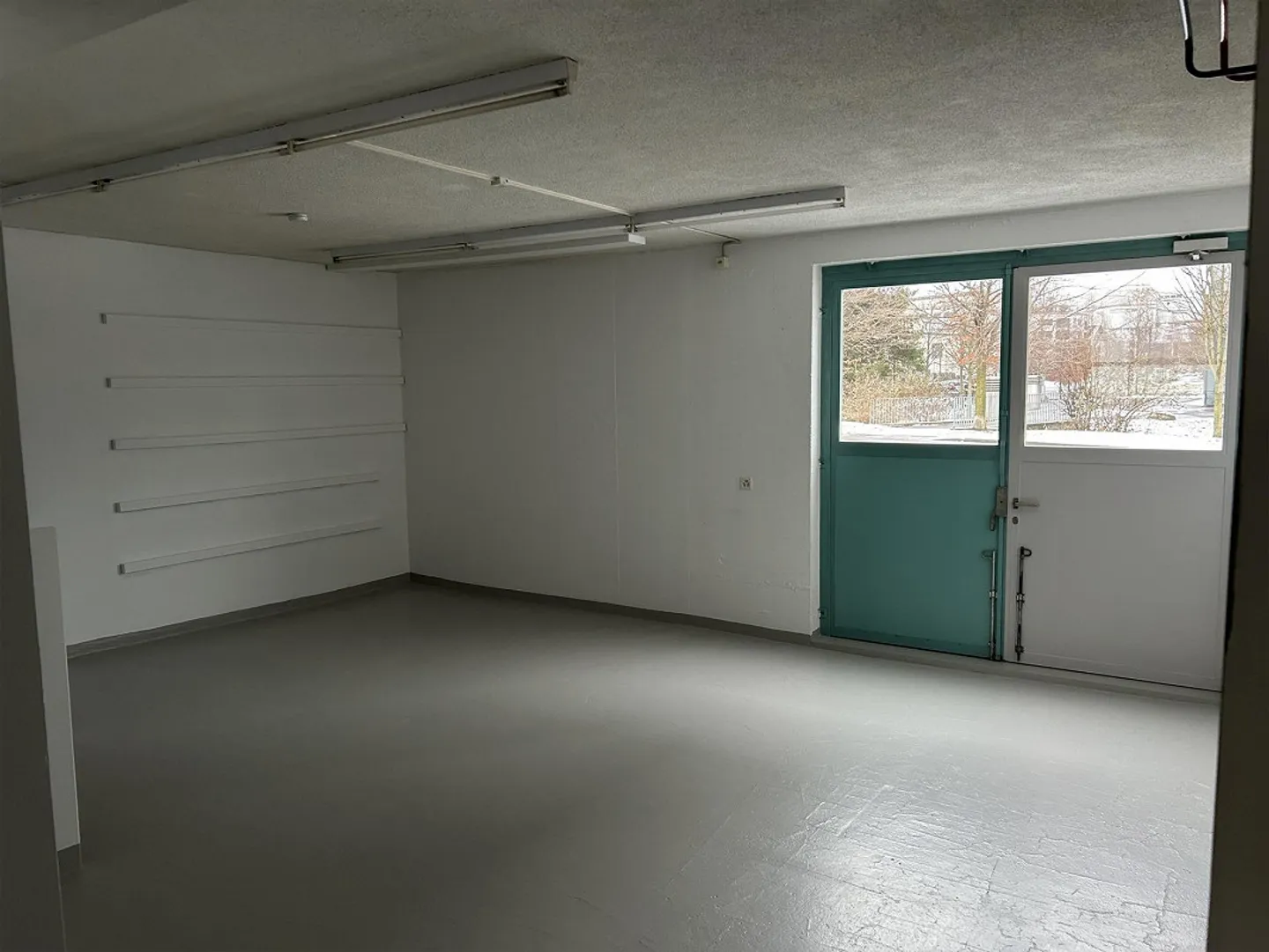 Workshop for rent - Photo 8 of 10