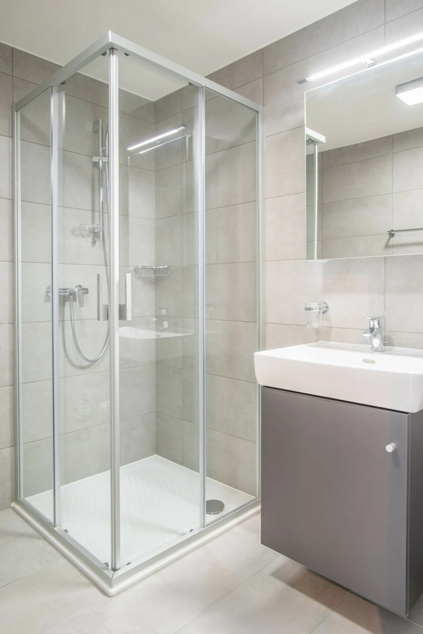 Magnificent Studio on the 4th Floor - Photo 3 of 6