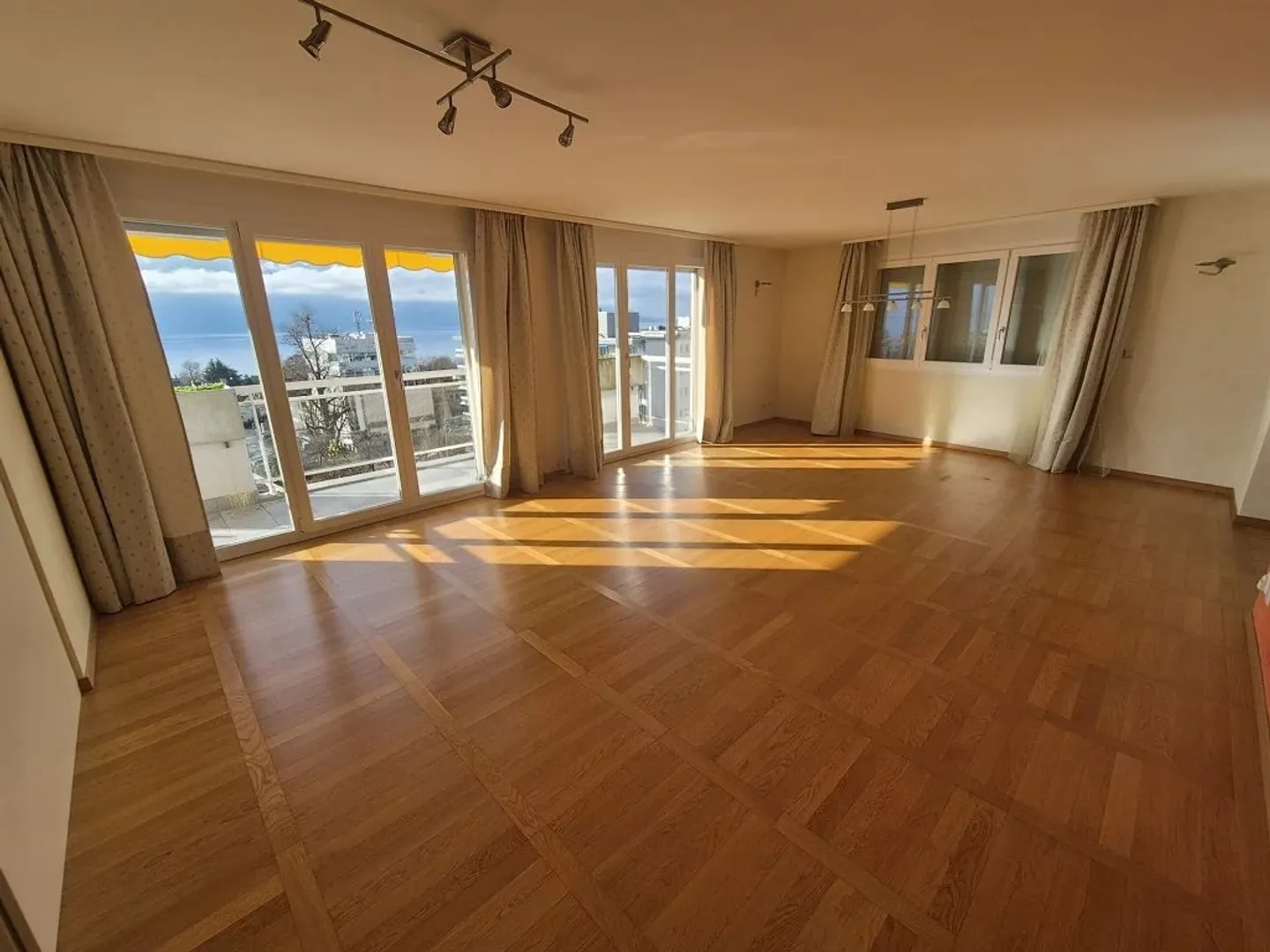 Appartamento 4 stanze - Foto 2 di 9