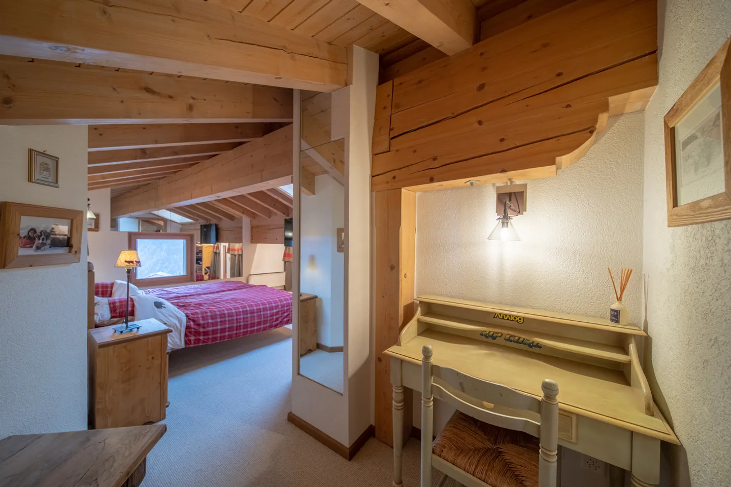 Charming Mountain Duplex in Verbier - Photo 9 of 9