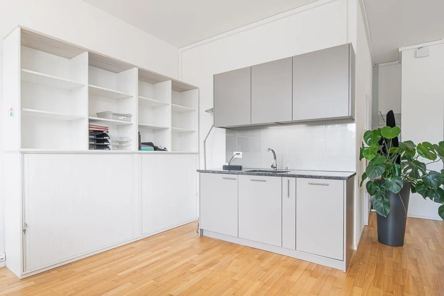 Studio/Workshop for rent in Schwamendingen! - Photo 3 of 6