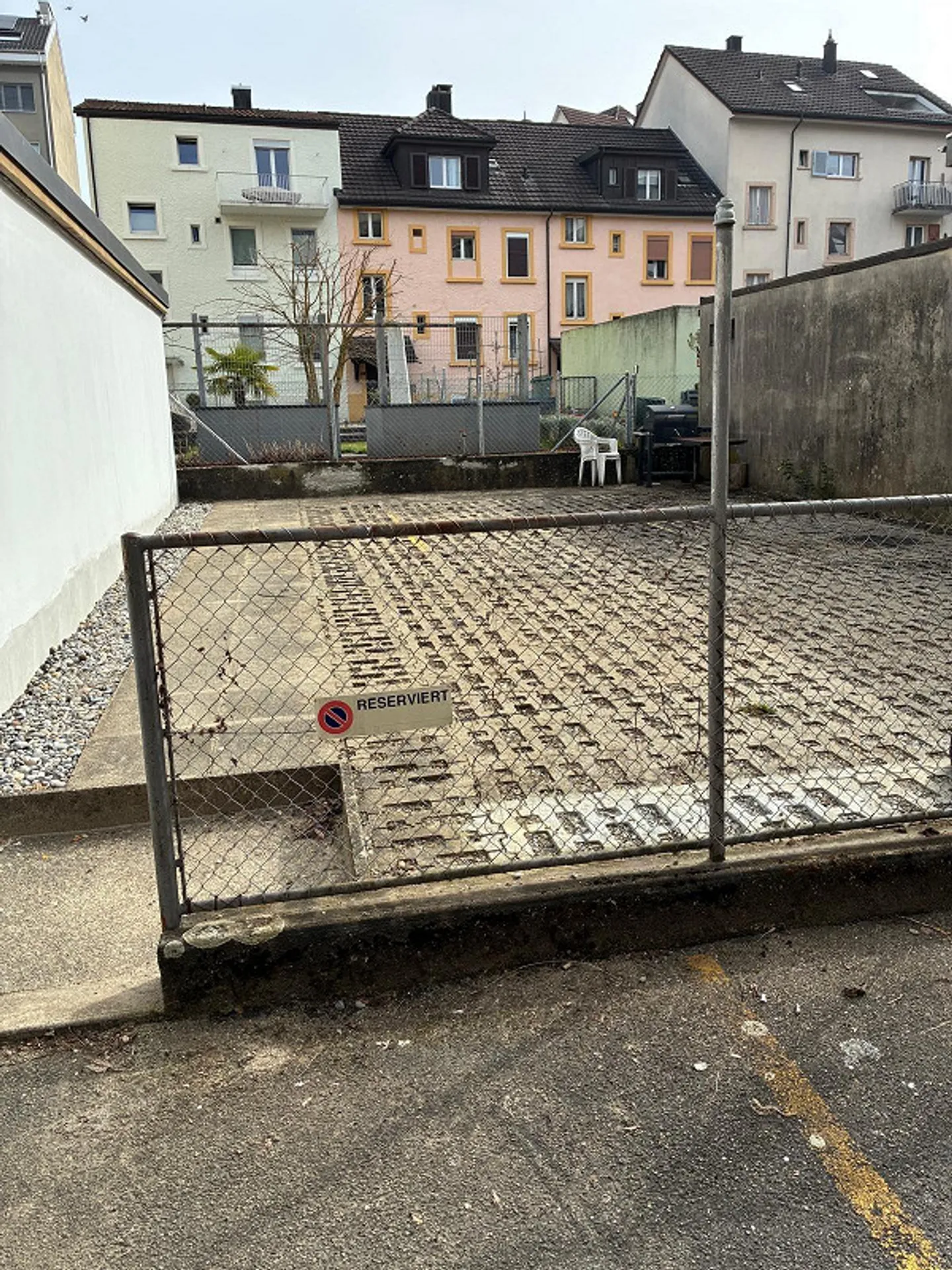 Commercial space plus practical outdoor area - Photo 5 of 5