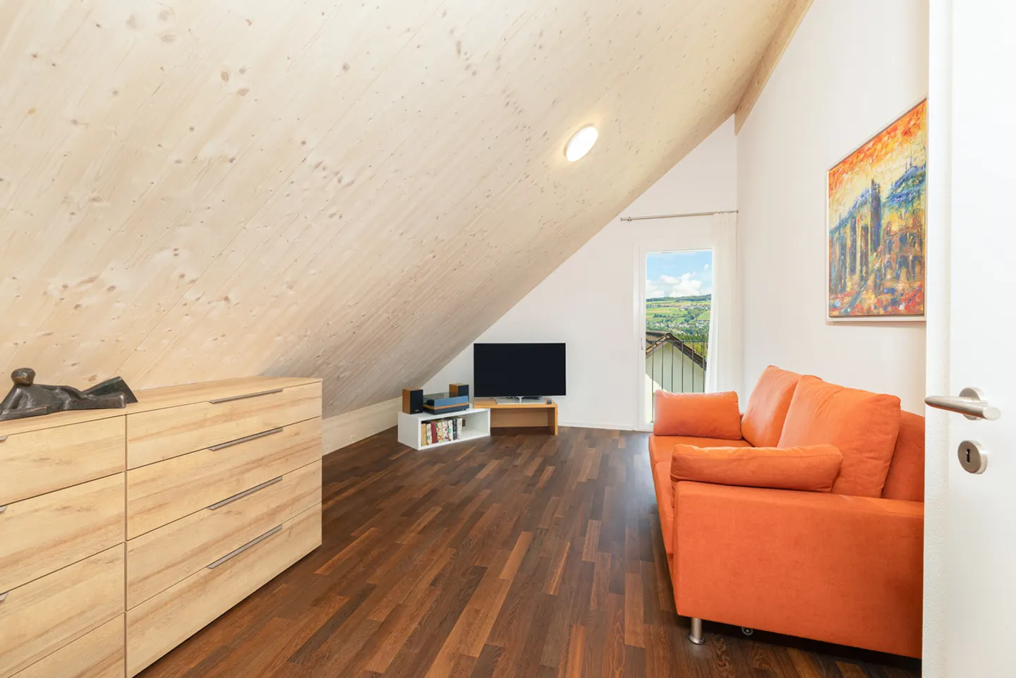 Stylish Maisonette Apartment - Photo 13 of 13