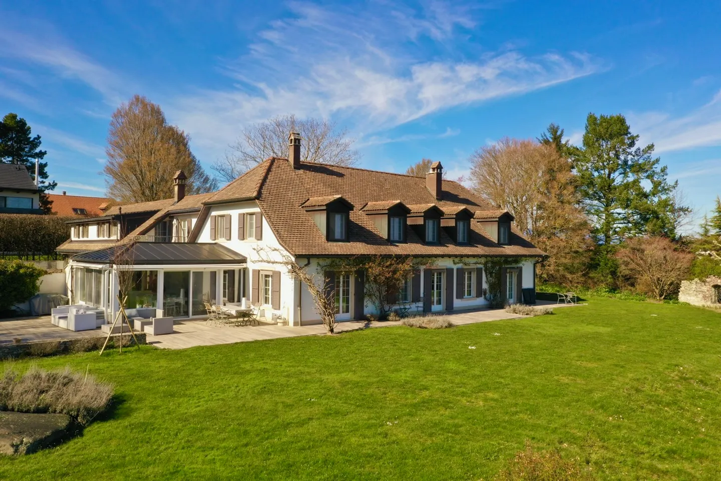 Charming property, grand panorama, absolute elegance on 420 m2 - Photo 1 of 13