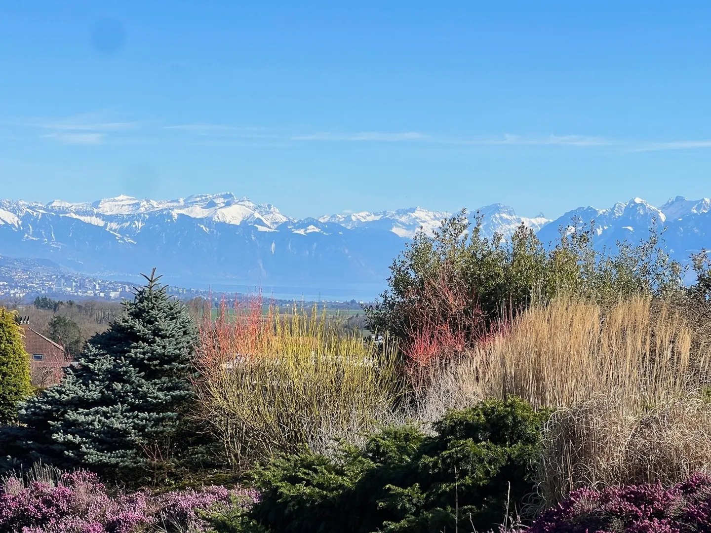 Charming property, grand panorama, absolute elegance on 420 m2 - Photo 2 of 13