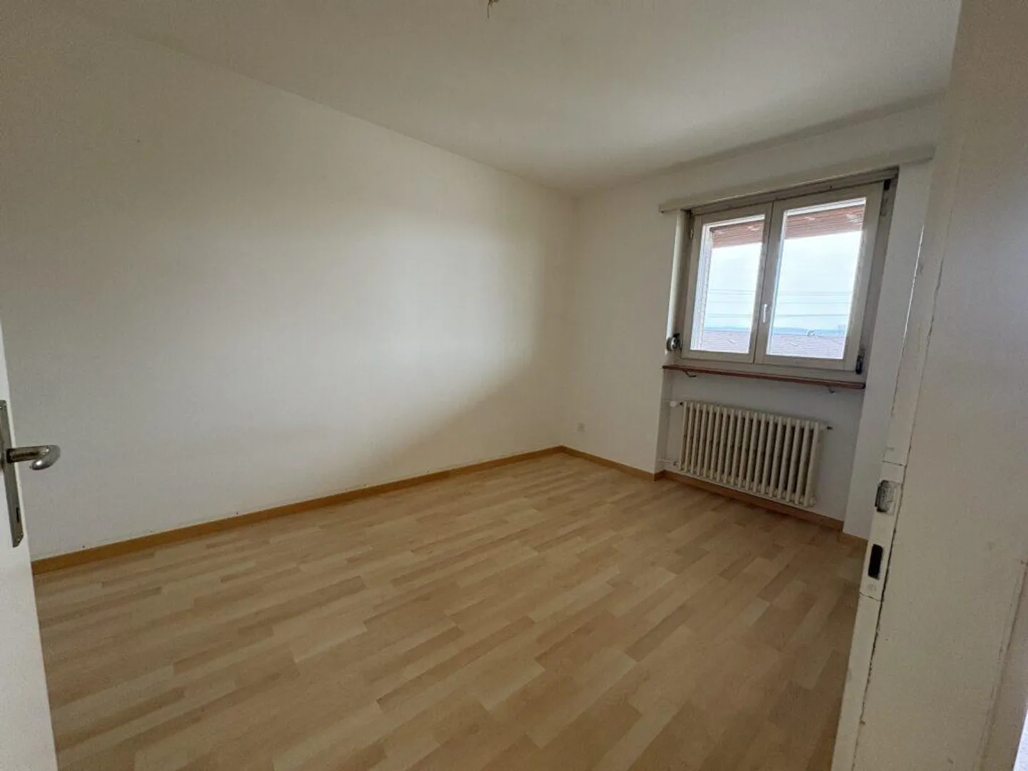 Central 3-room apartment near Schwerzenbach train station - Photo 5 of 7