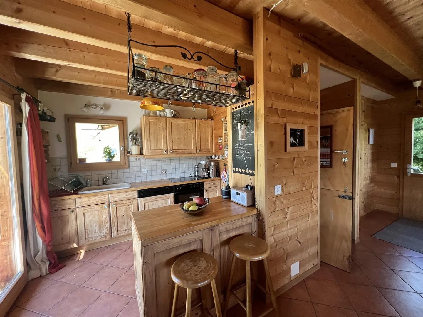 Superbe chalet de 5.5 pièces avec vue panoramique sur les Alpes - Photo 5 sur 12