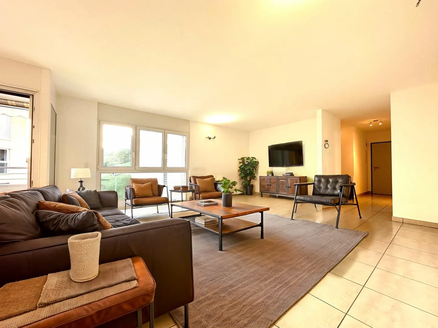 Appartement élégant de 4,5 pièces avec équipements modernes à Castel San Pietro - Photo 1 sur 11