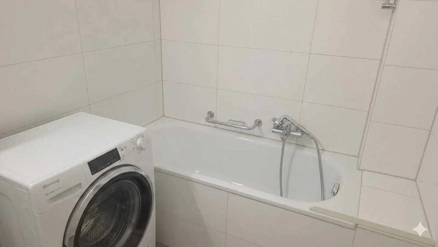 Ampio Appartamento Familiare - Foto 7 di 8