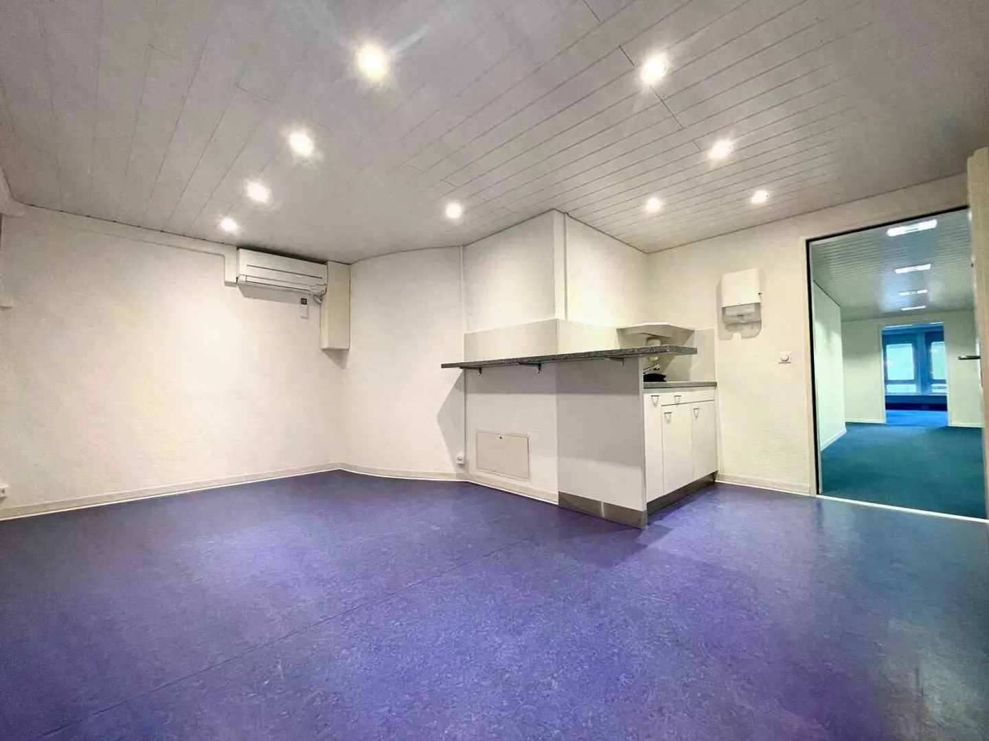 212 m² office space with window front for rent in Aarau - Photo 5 of 11