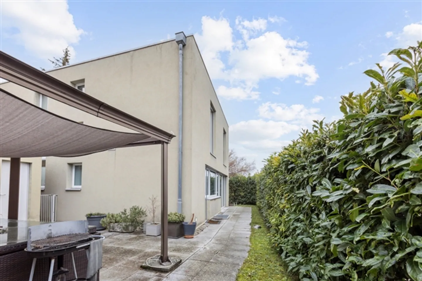 Beautiful detached house with large garden and jacuzzi - Photo 13 of 13