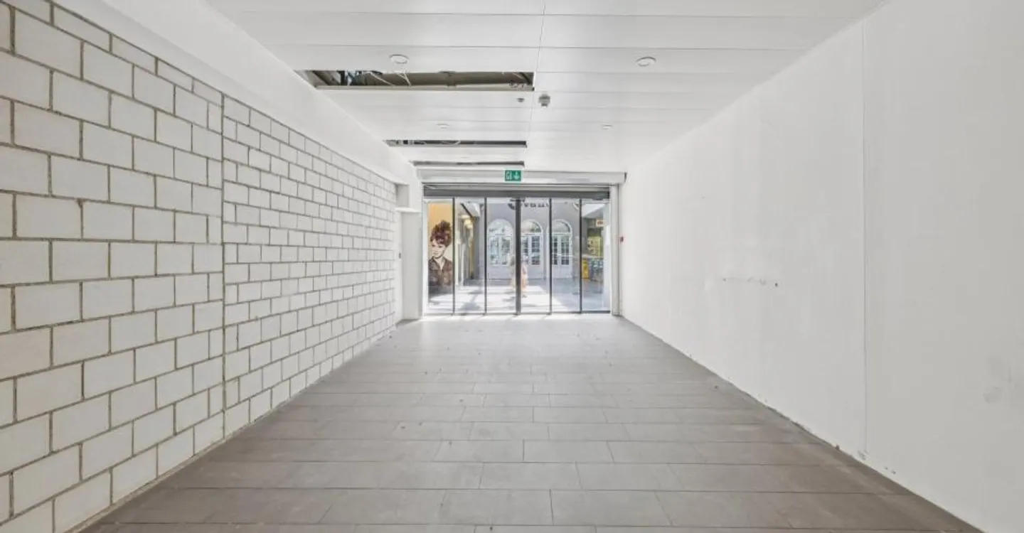 Espace de vente attrayant dans un emplacement central de premier choix - Photo 4 sur 6
