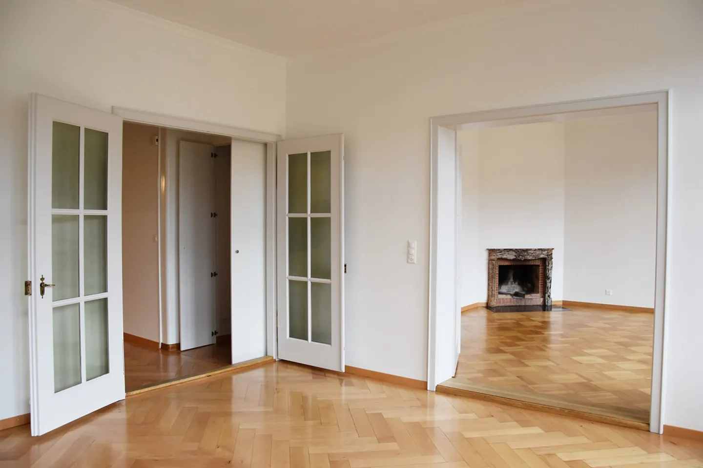 Appartement exclusif de 5 pièces avec terrasse sur le toit dans la vieille ville de Berne - Photo 4 sur 30