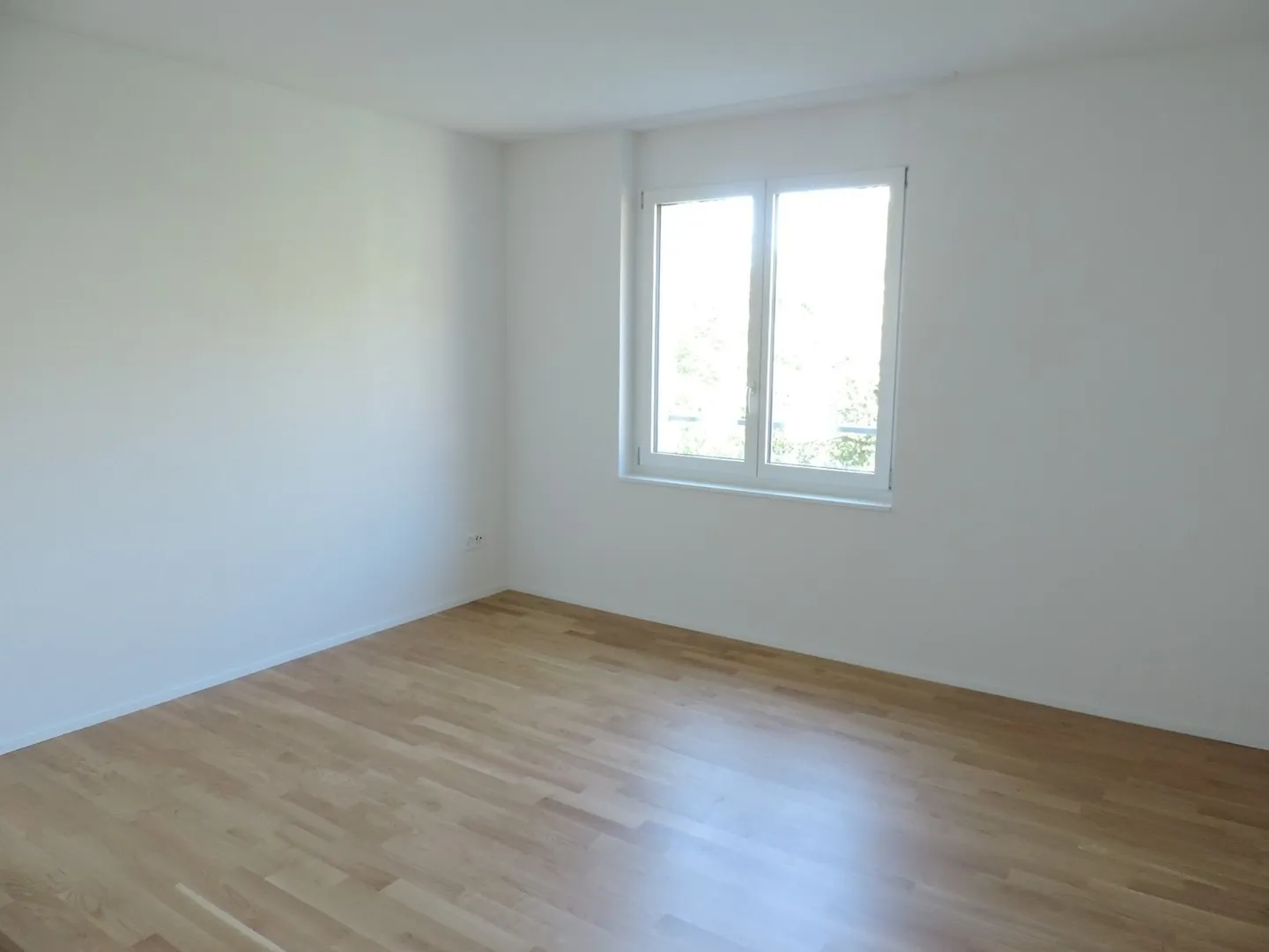 Charmante Wohnung mit grossem Balkon - Foto 5 von 6