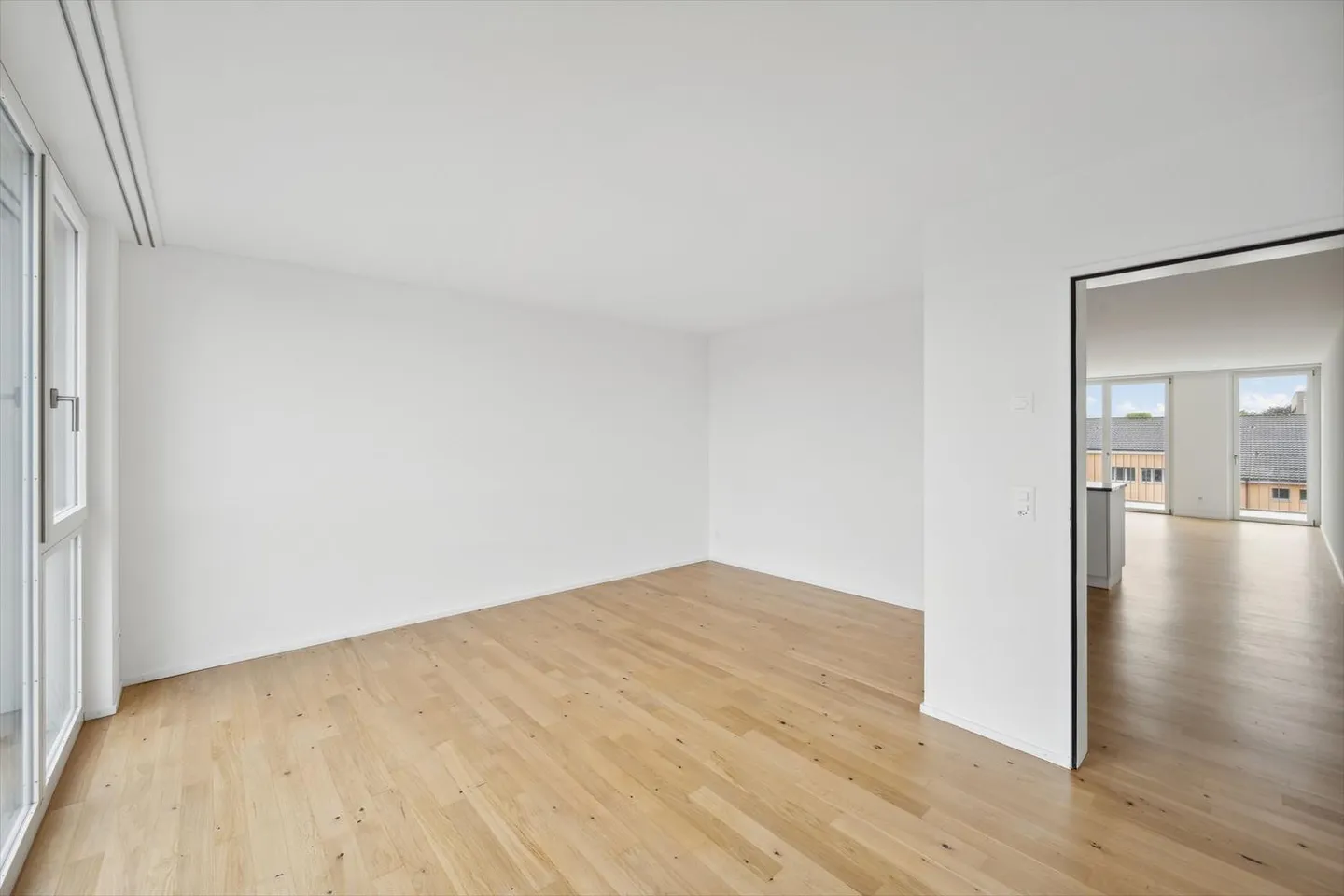 Modern Living with a View – 2.5-Room Apartment in Birsfelden - Photo 5 of 6