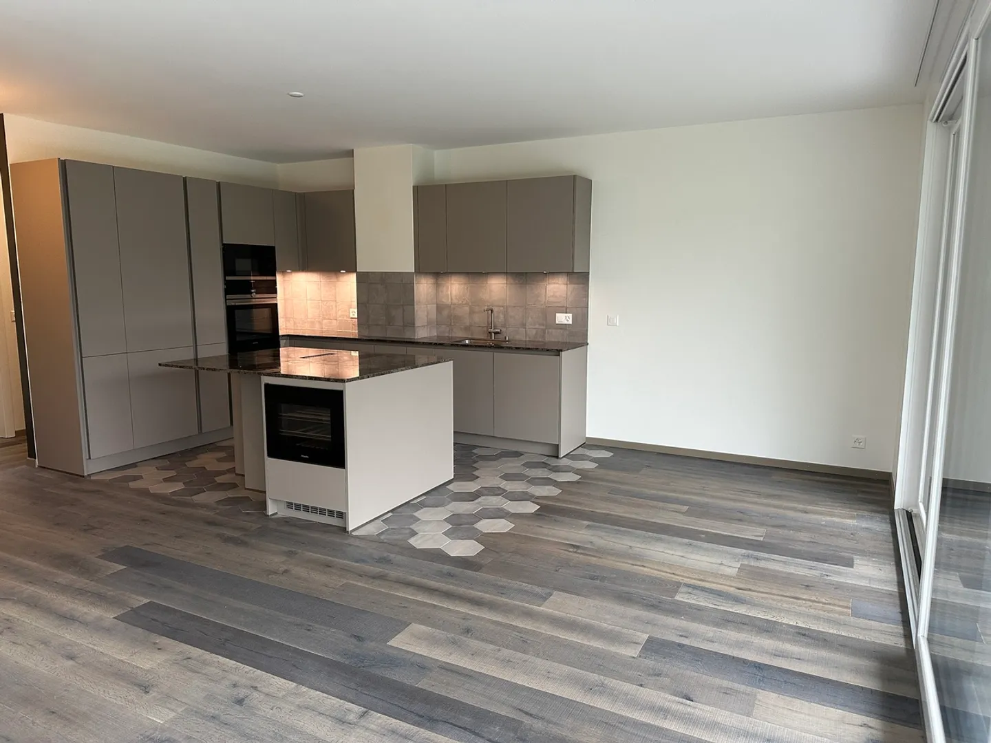 Garden-level apartment in a small condominium - Photo 1 of 10