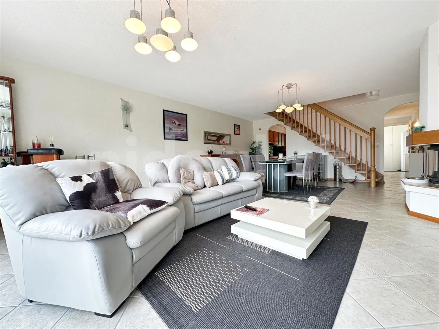 Magnifique appartement triplex à Renens - Photo 2 sur 13
