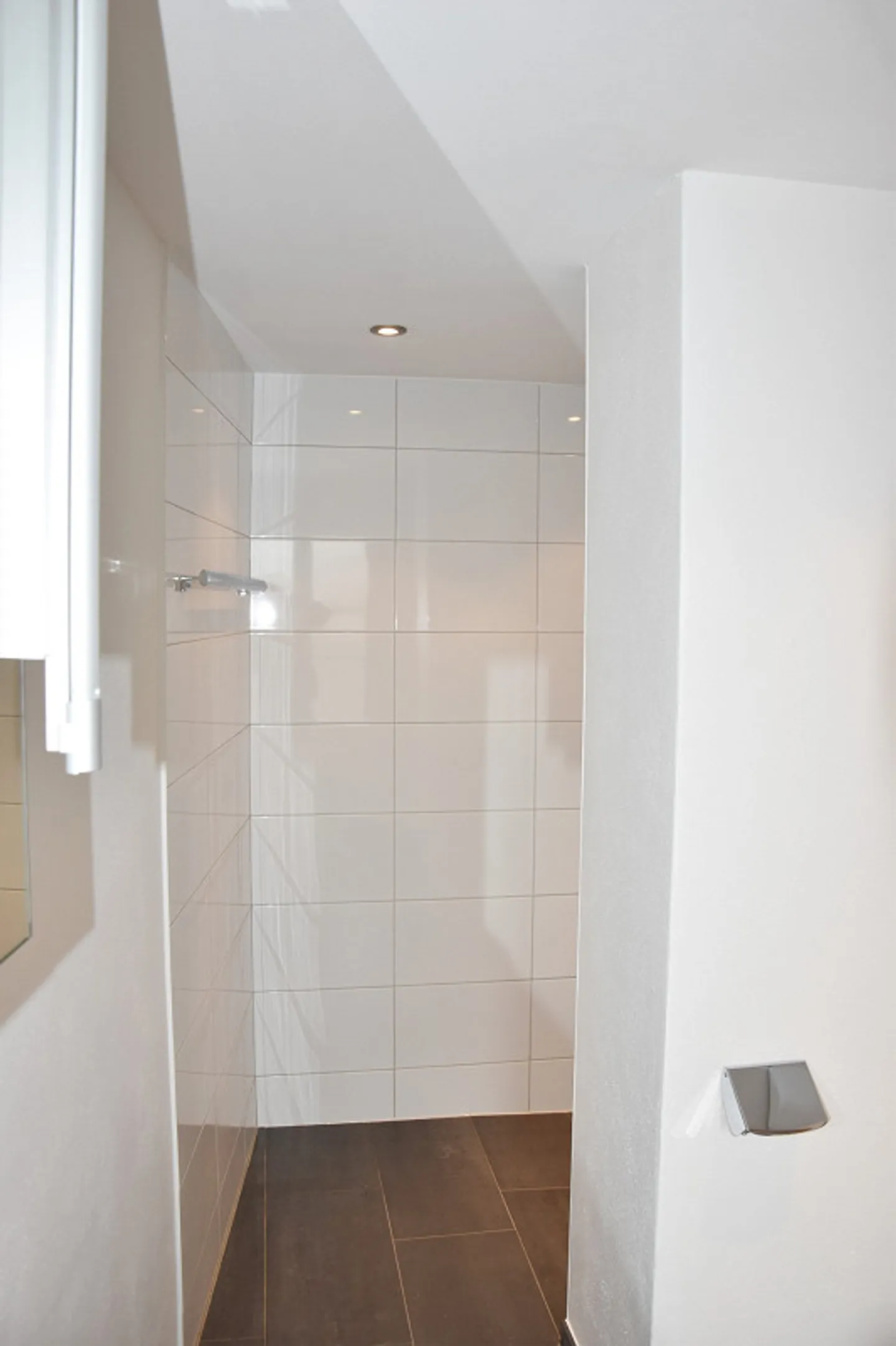 Appartement exclusif de 5 pièces avec terrasse sur le toit dans la vieille ville de Berne - Photo 24 sur 30