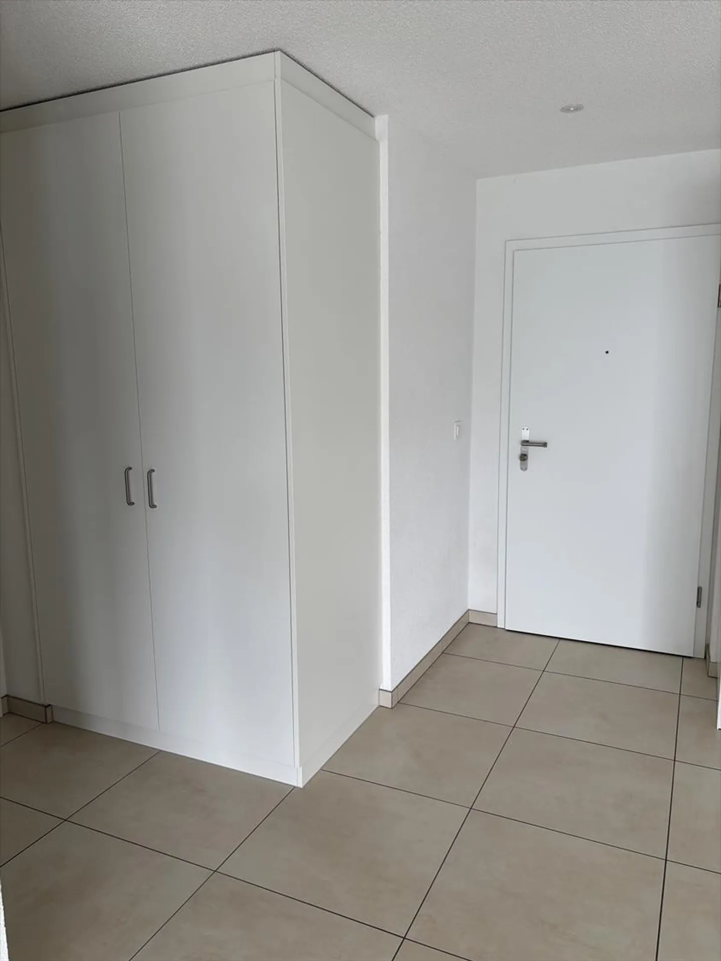 In a recent building - 2.5 room apartment for rent on the 1st floor - Photo 5 of 11