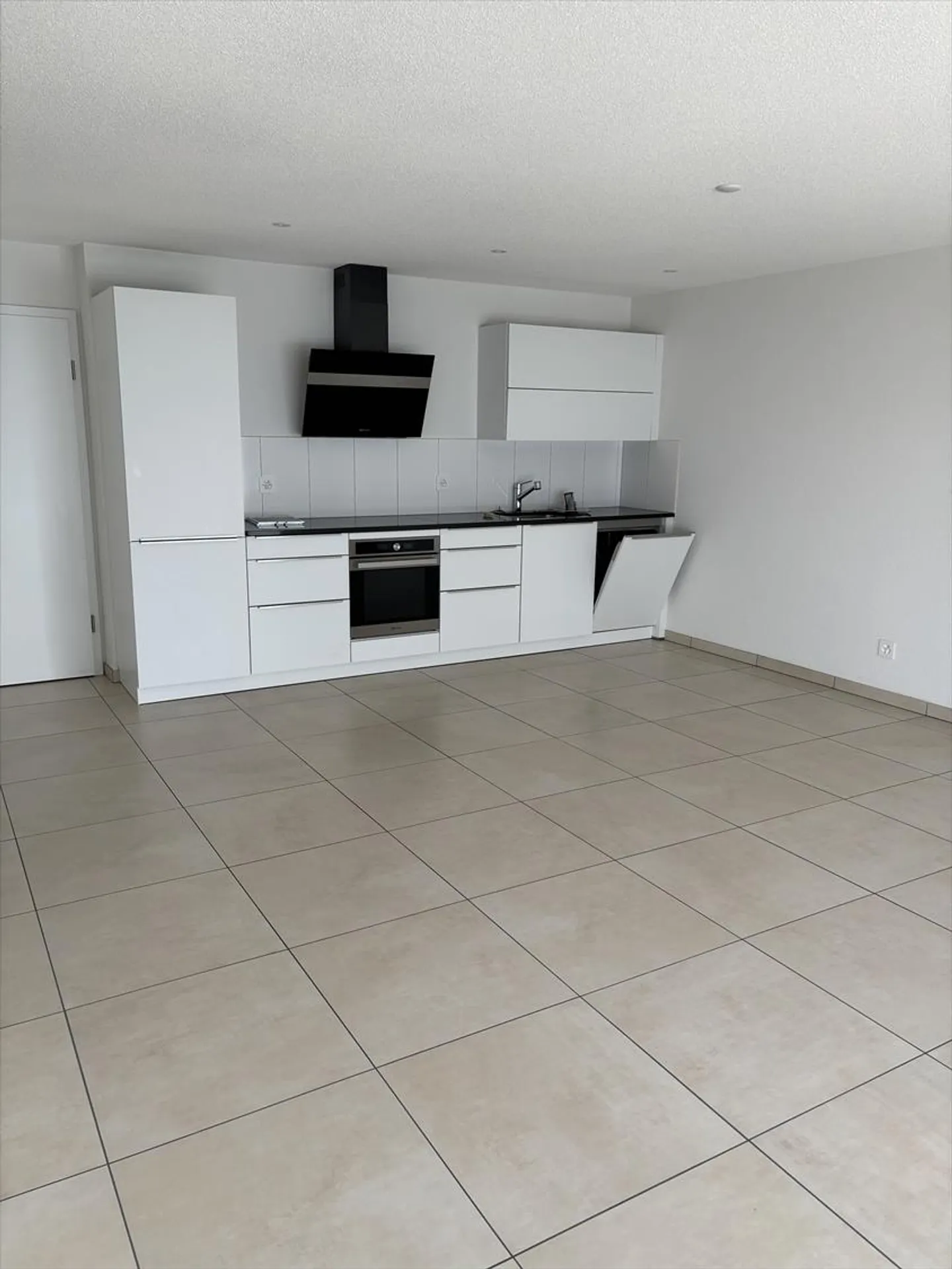 In a recent building - 2.5 room apartment for rent on the 1st floor - Photo 7 of 11