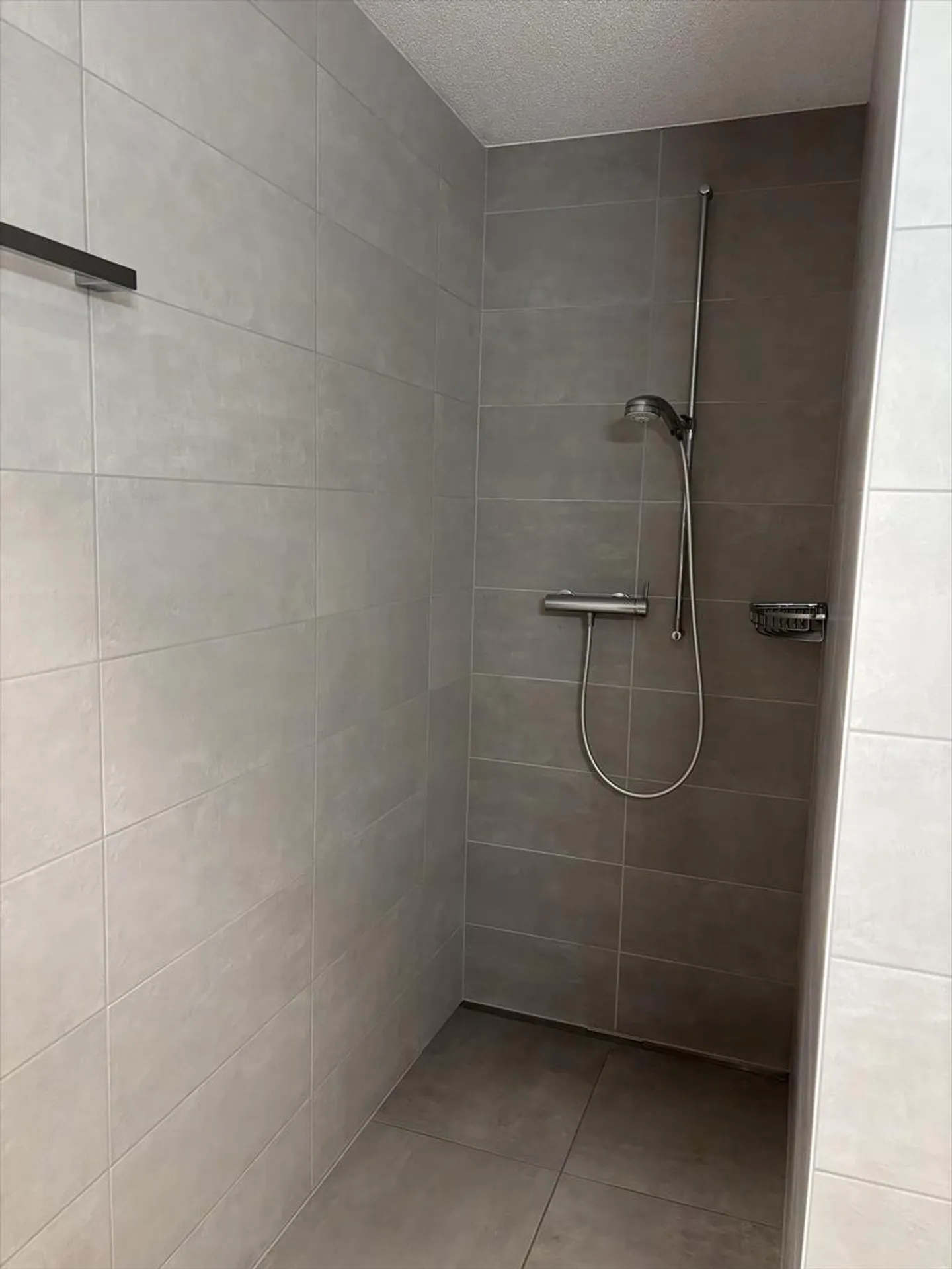 In a recent building - 2.5 room apartment for rent on the 1st floor - Photo 10 of 11