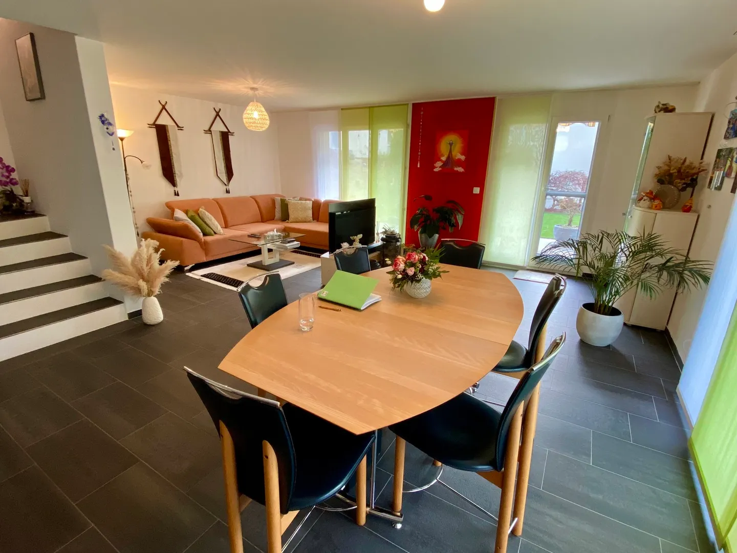 Charming Semi-Detached House - Photo 2 of 10