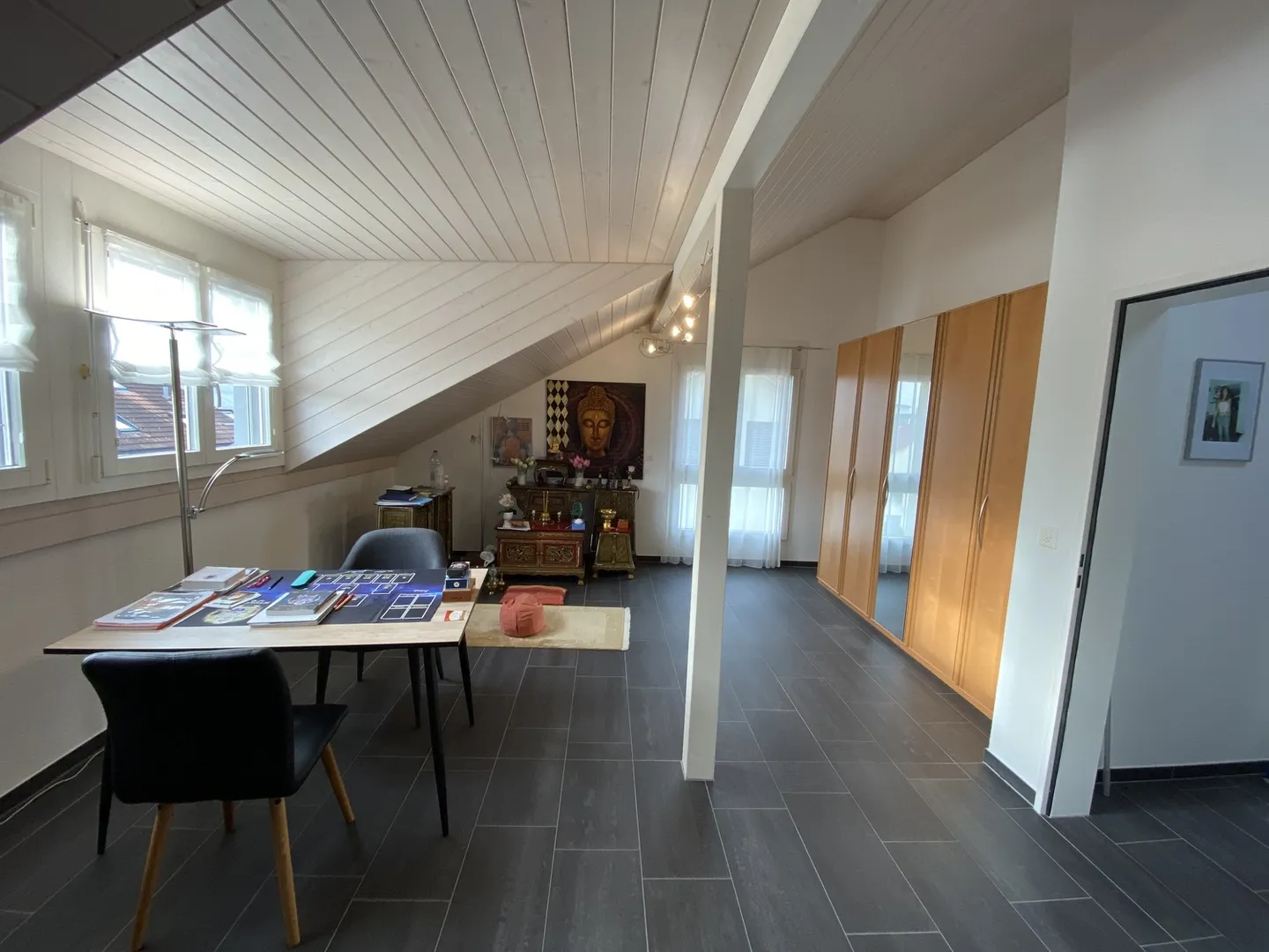 Charming Semi-Detached House - Photo 4 of 10