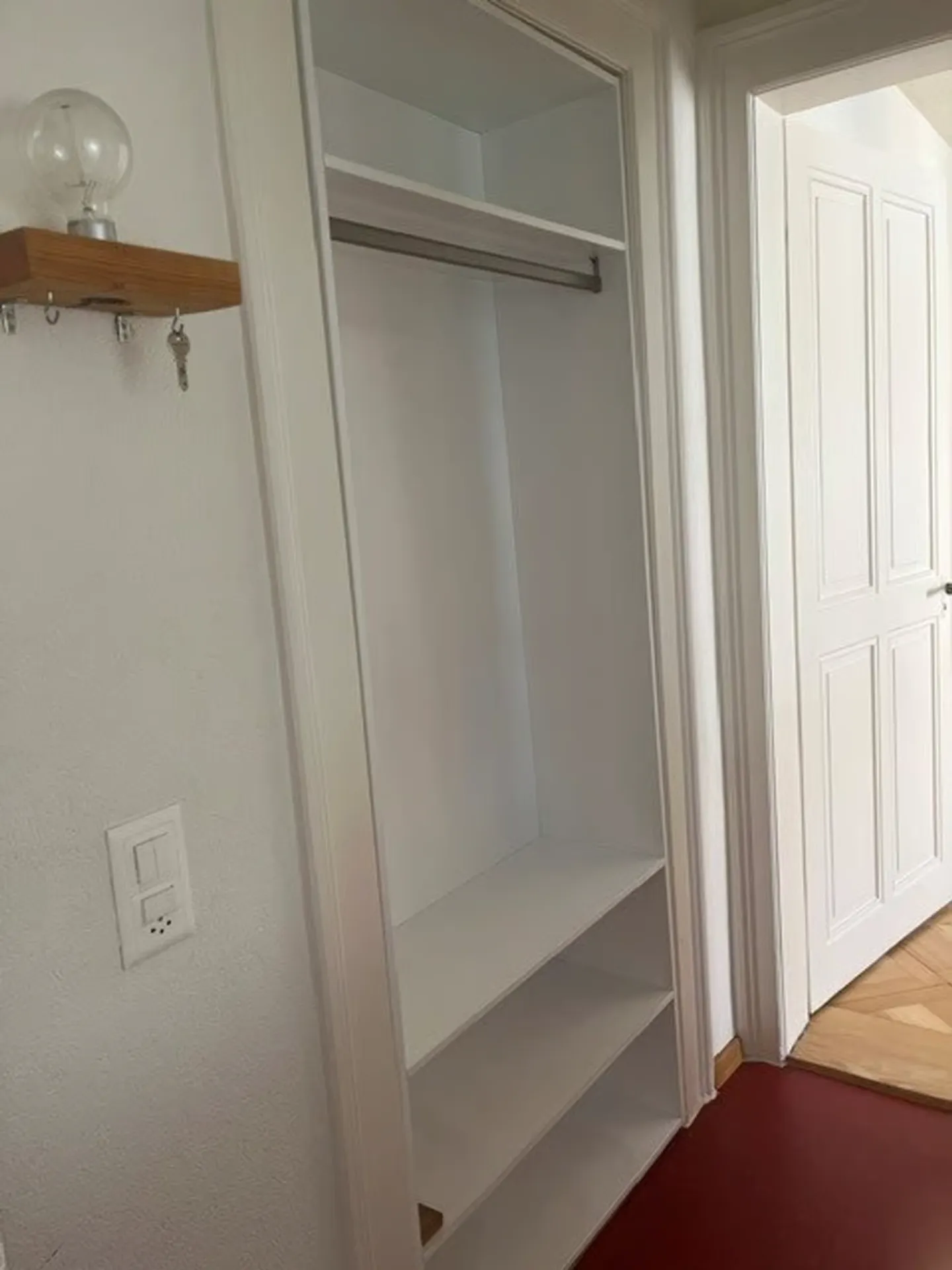 Appartement ancien rénové de 3 pièces avec balcon - Photo 7 sur 13