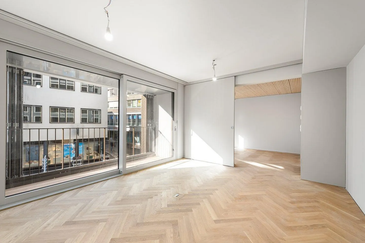 Charme de la vieille ville et confort de construction neuve : vos nouveaux locaux de pratique - Photo 8 sur 8