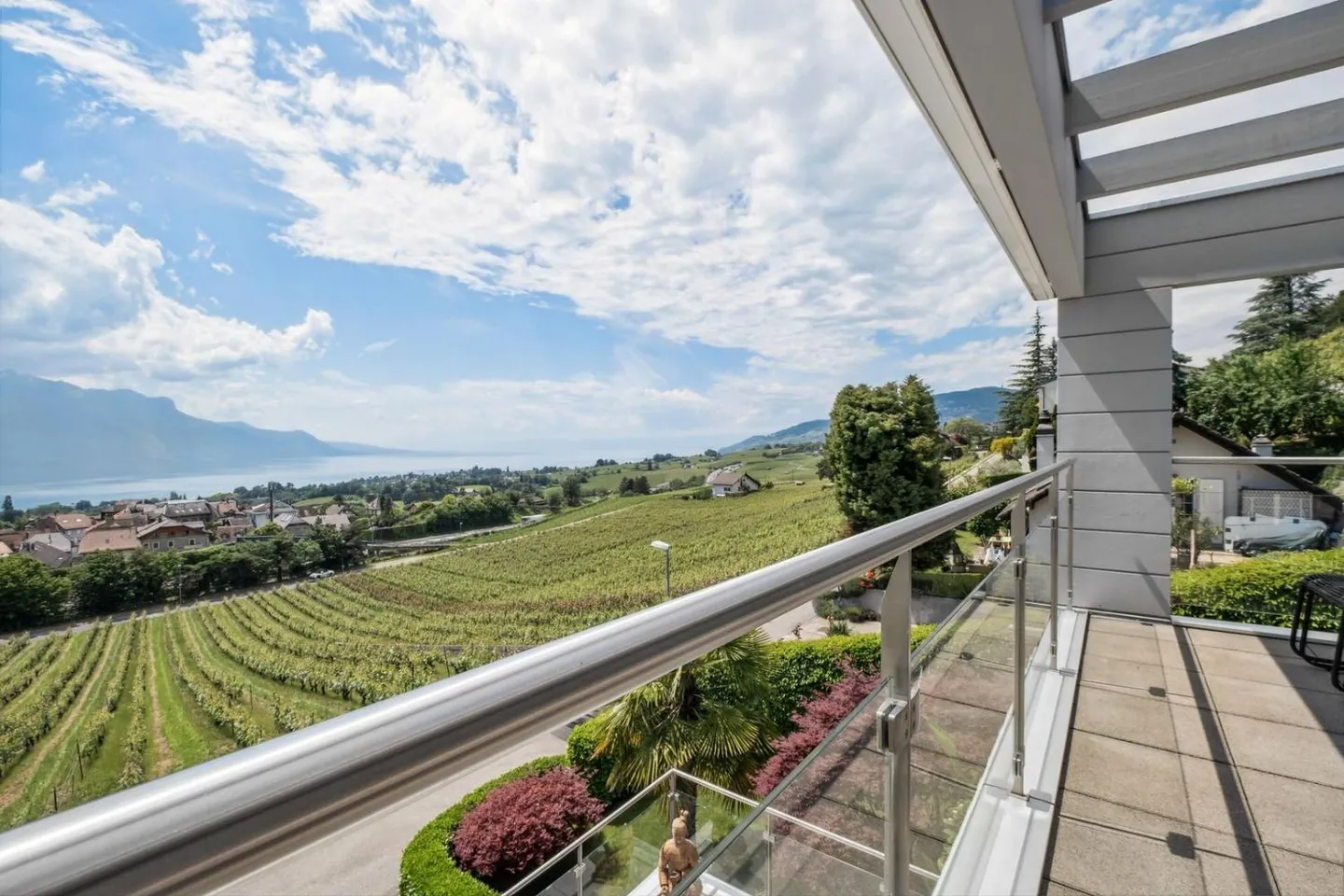 Belle villa avec vue imprenable sur le lac - Photo 1 sur 10