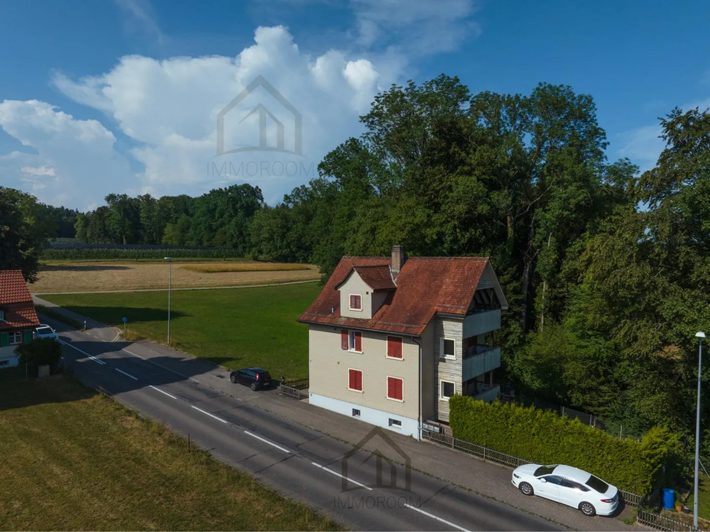 Charmantes Mehrfamilienhaus - Foto 2 von 18