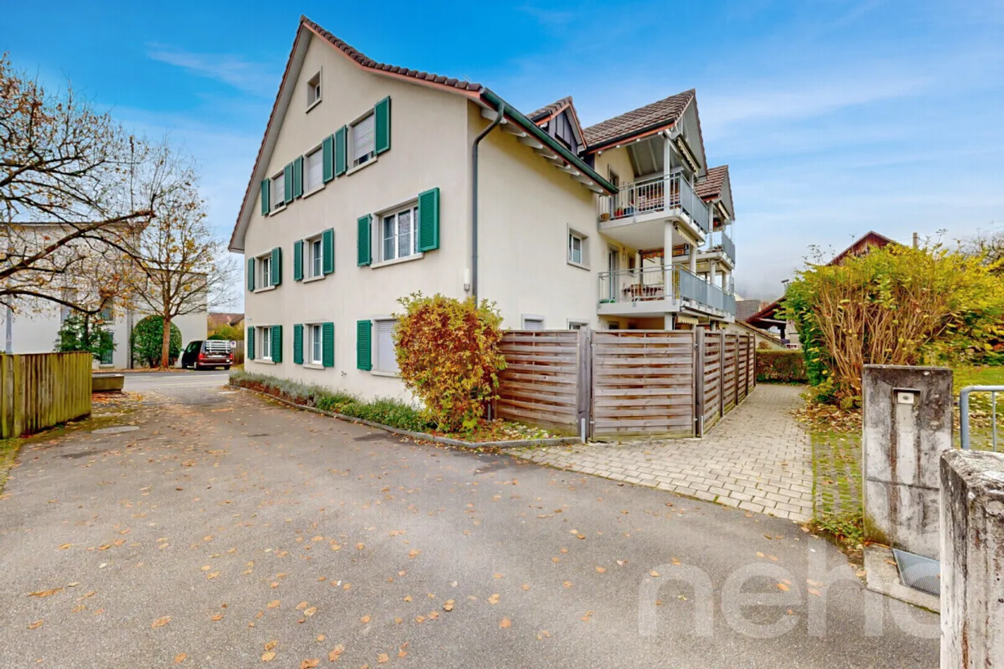 Helles Apartment mit Terrasse - Foto 2 von 12