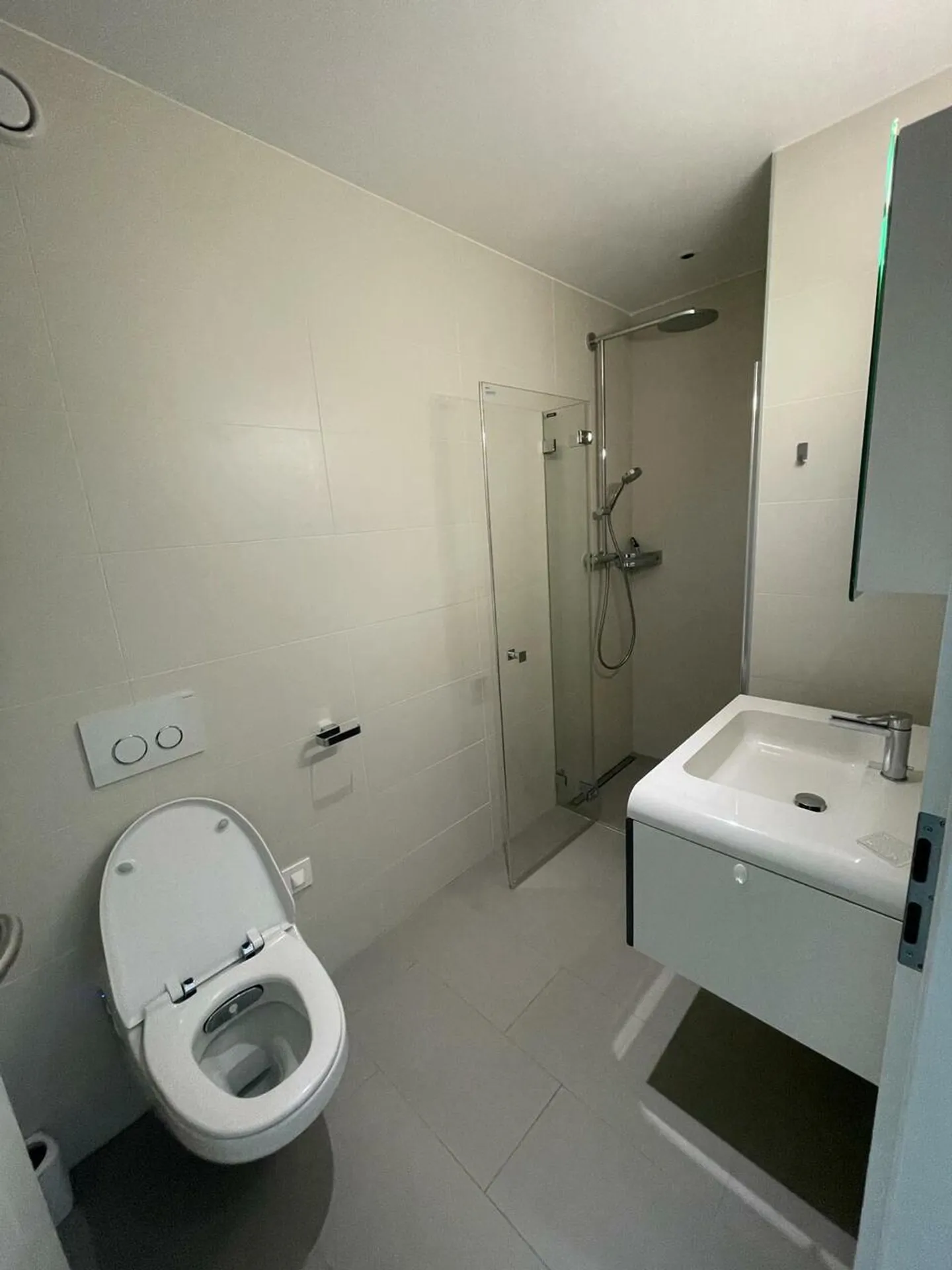 Appartement Éblouissant avec Terrasse - Photo 7 sur 11