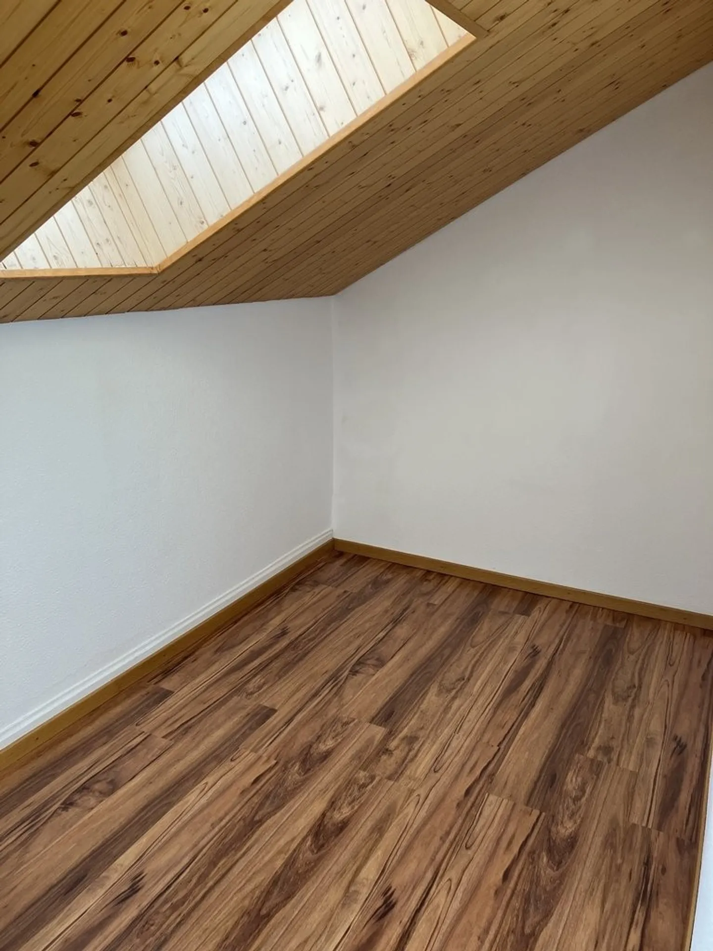 2 CAMERE IN UNA BELLA PICCOLA CASA - Foto 4 di 9
