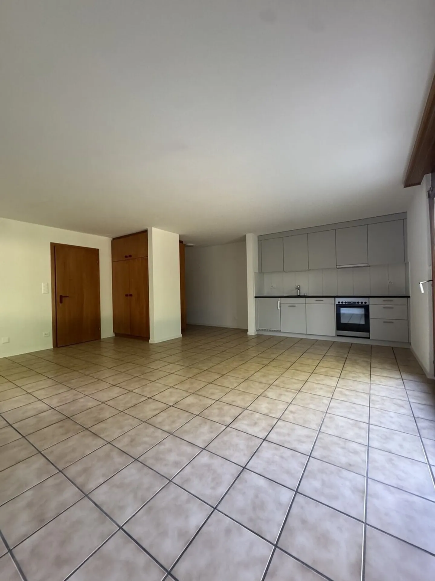 Charming Studio for Rent - Photo 2 of 7