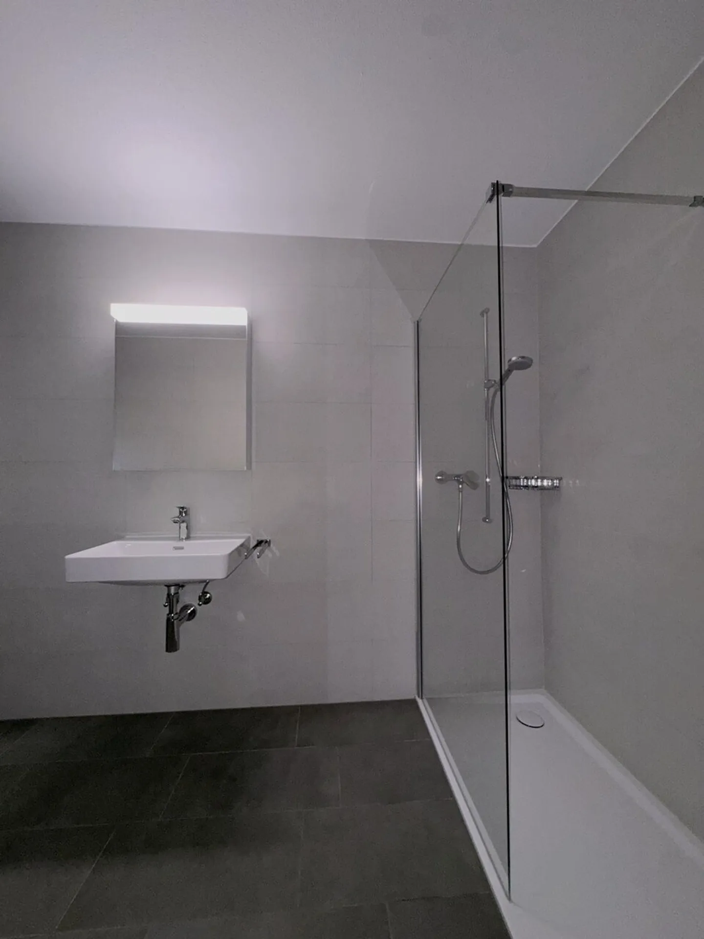Charming Studio for Rent - Photo 6 of 7