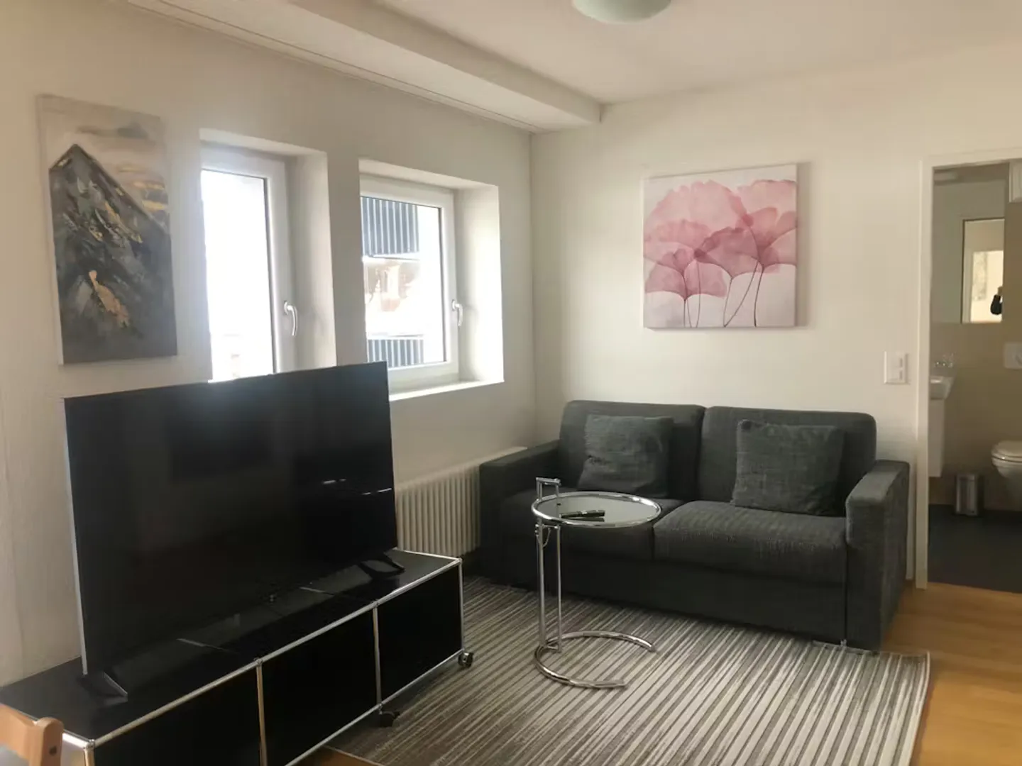 Chic Apartment in Zürich - Photo 3 of 10