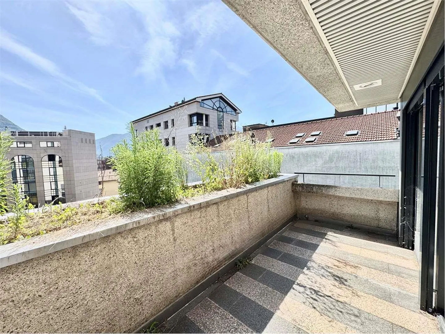 Elegant bright office of 4.5 rooms a few steps from the center of Lugano - Photo 9 of 10