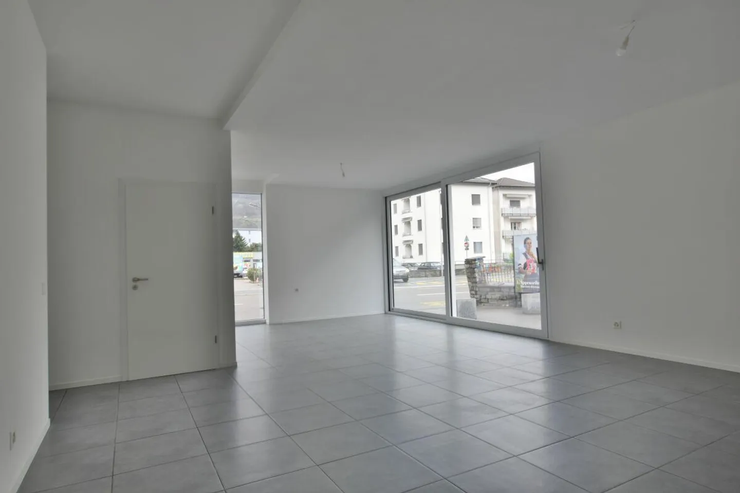 Heller und Vielseitiger Gewerberaum - Foto 1 von 5