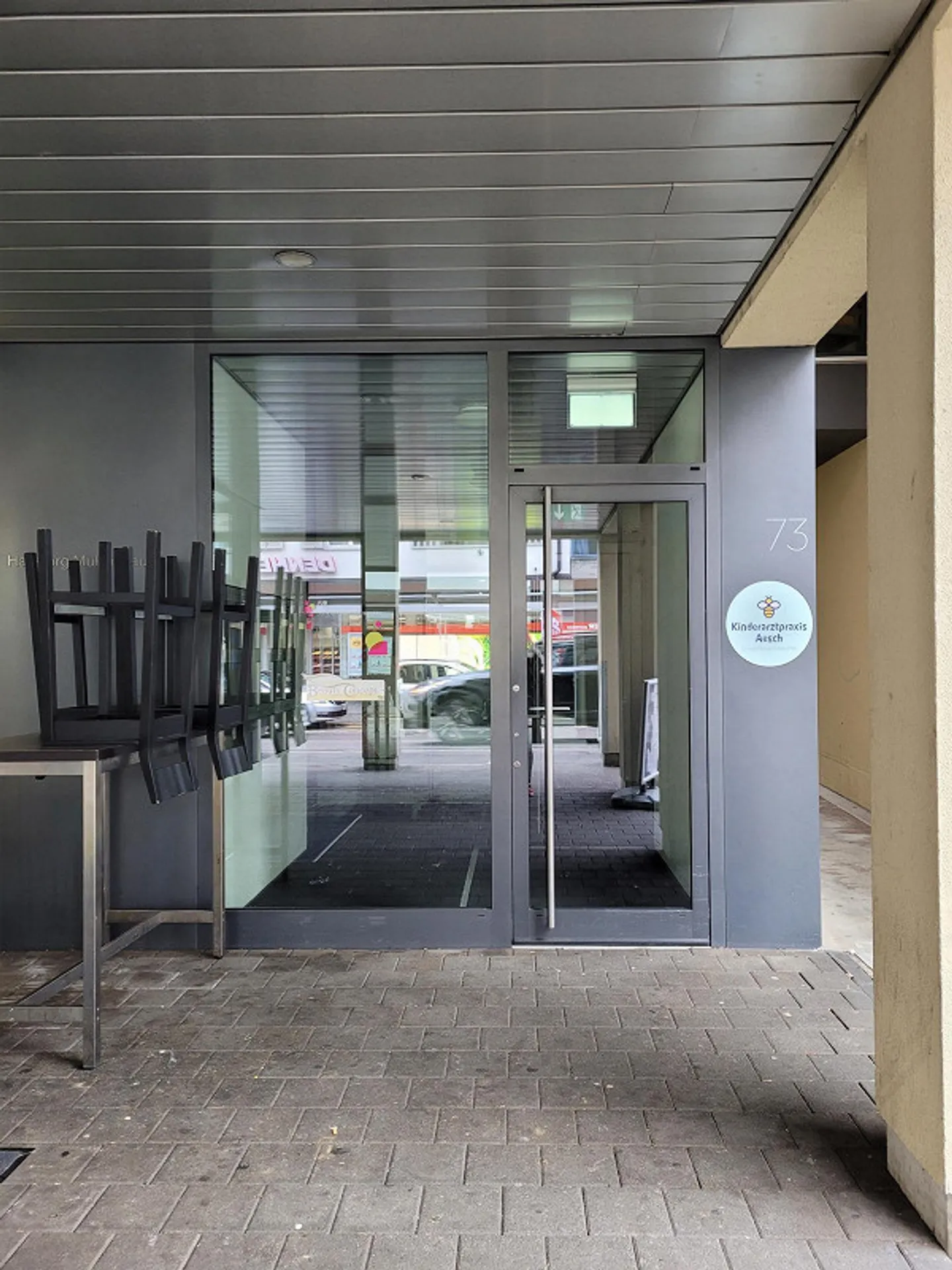 Moderno appartamento duplex di 3,5 stanze con giardino d'inverno ad Aesch - Foto 2 di 5