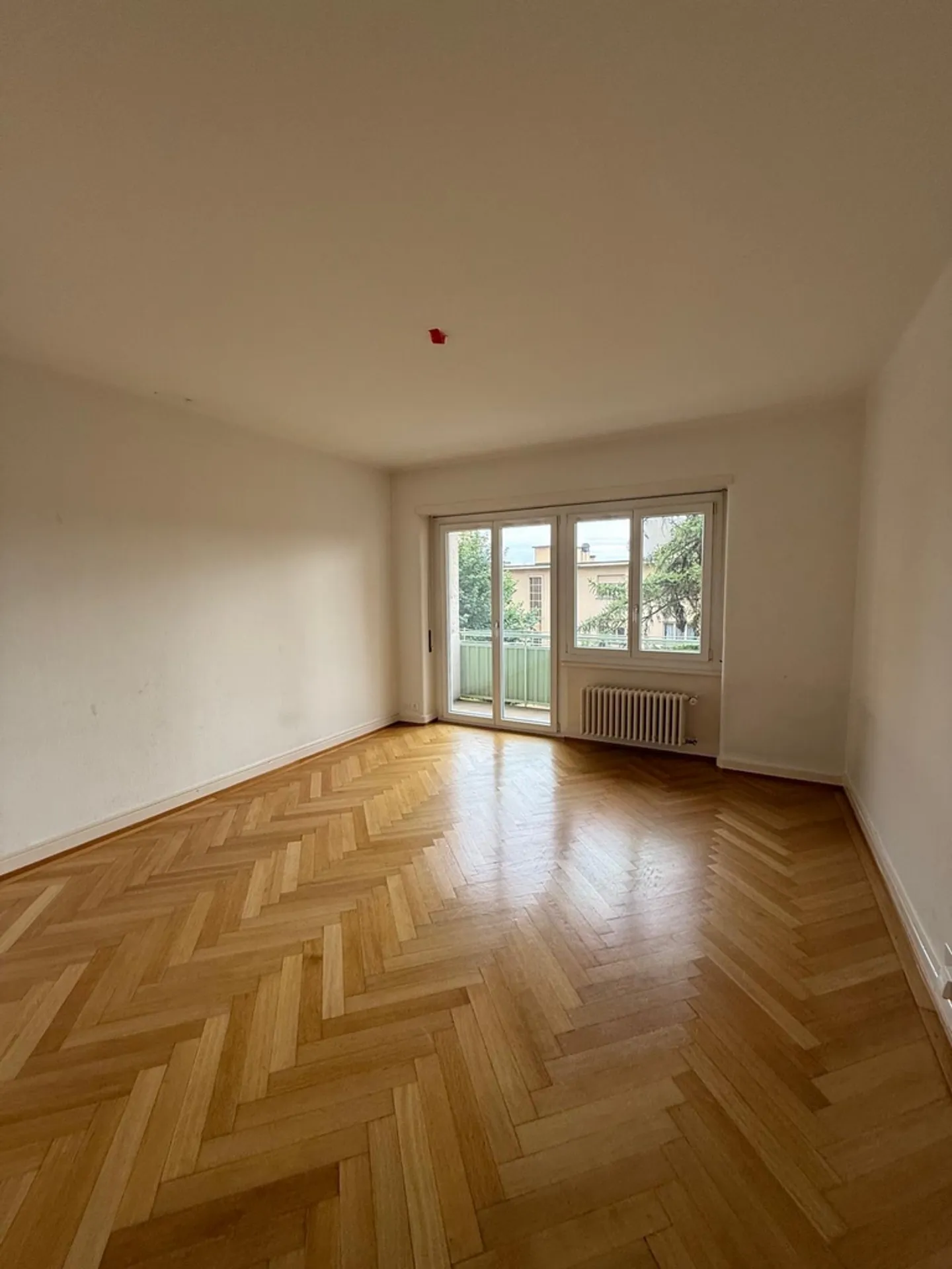 2-room apartment - Photo 1 of 6