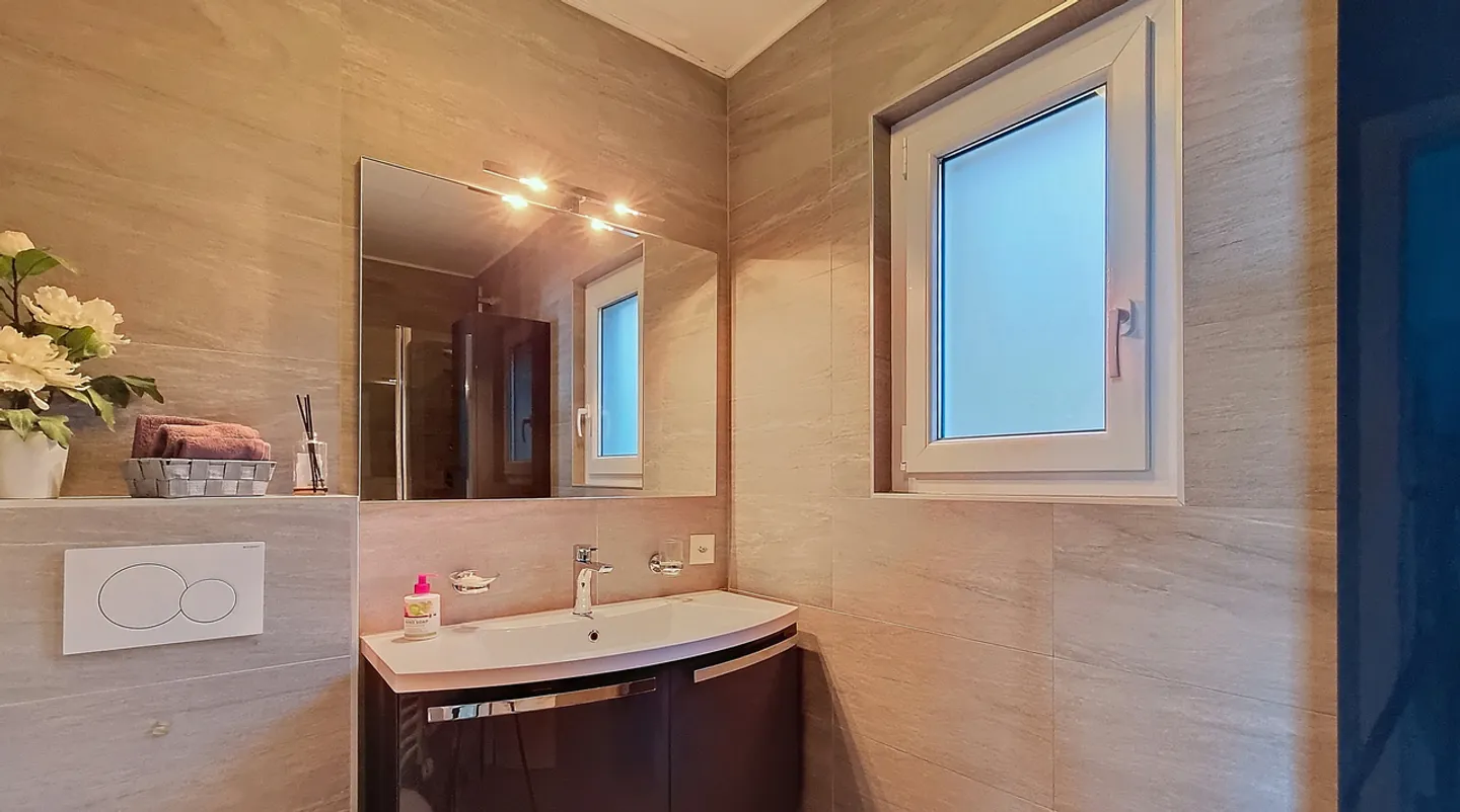Villa mitoyenne 145 m2, belles terrasses, vue magnifique  ! - Photo 9 sur 11