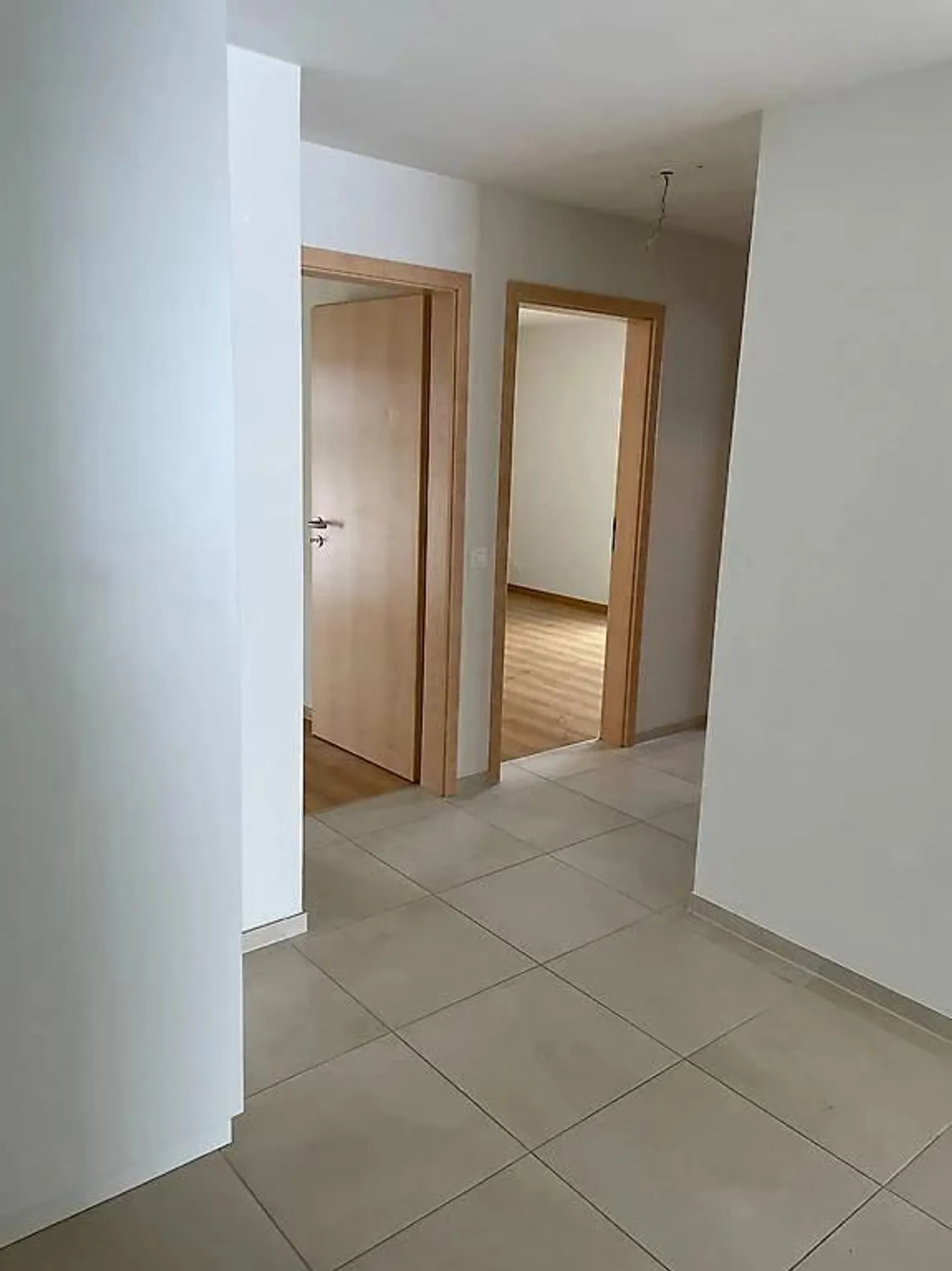 3,5-Zimmer-Wohnung mit großem Garten für 2500fr - Foto 4 von 5