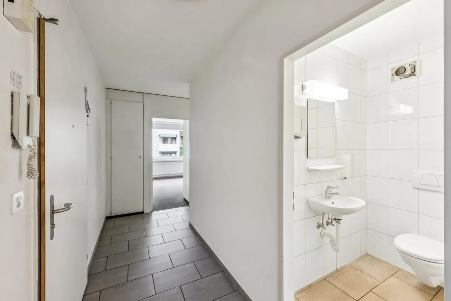 Espace de pratique/bureau avec options de conception flexibles à Gundeli - Photo 3 sur 12