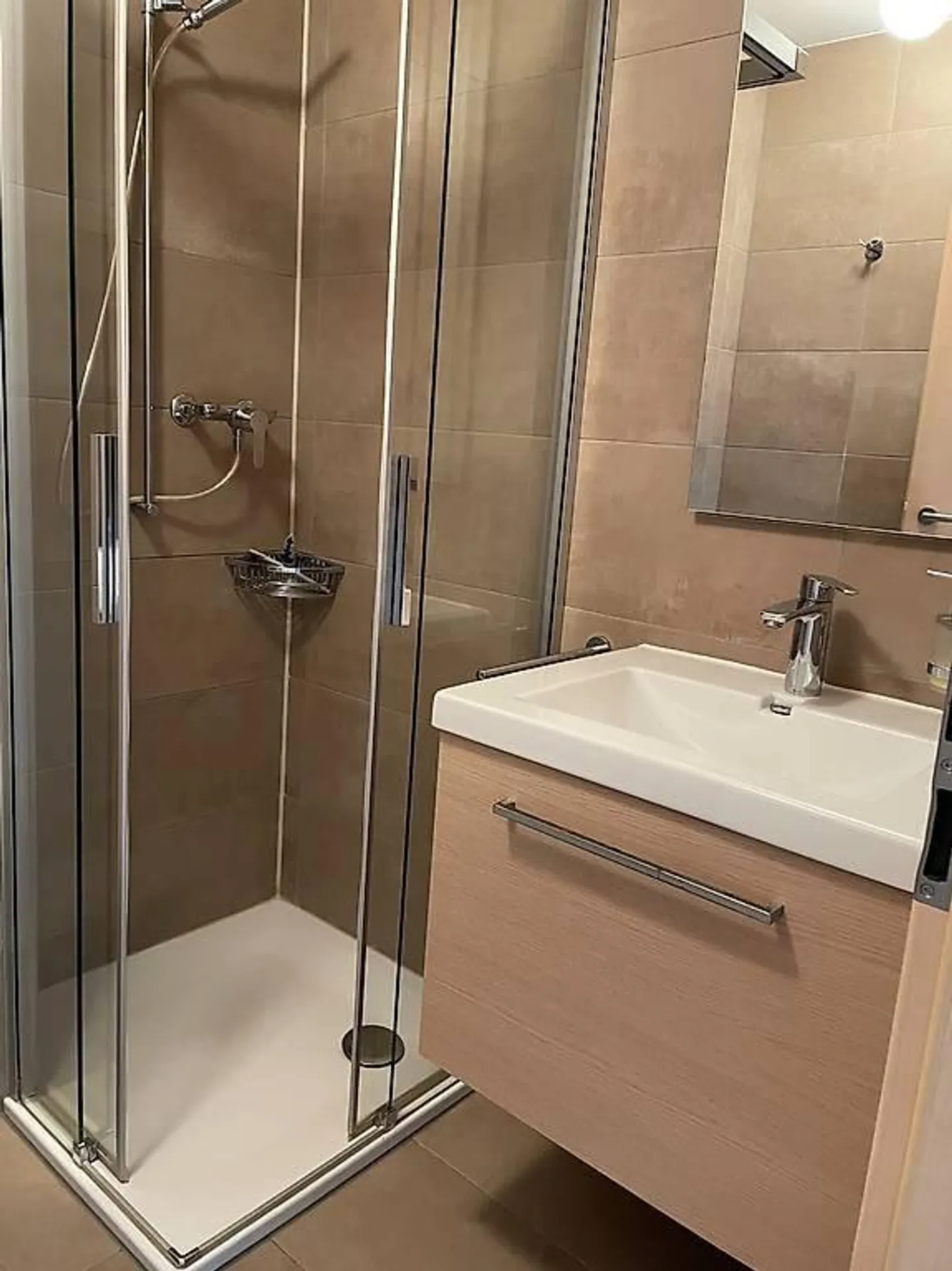 3,5-Zimmer-Wohnung mit großem Garten für 2500fr - Foto 5 von 5