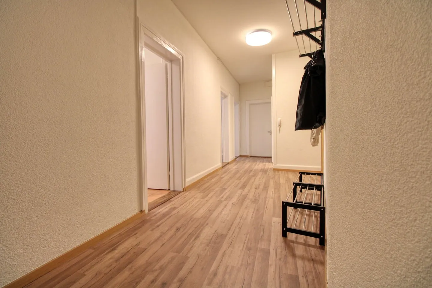 Great apartment near Giesshübel train station - Photo 9 of 18
