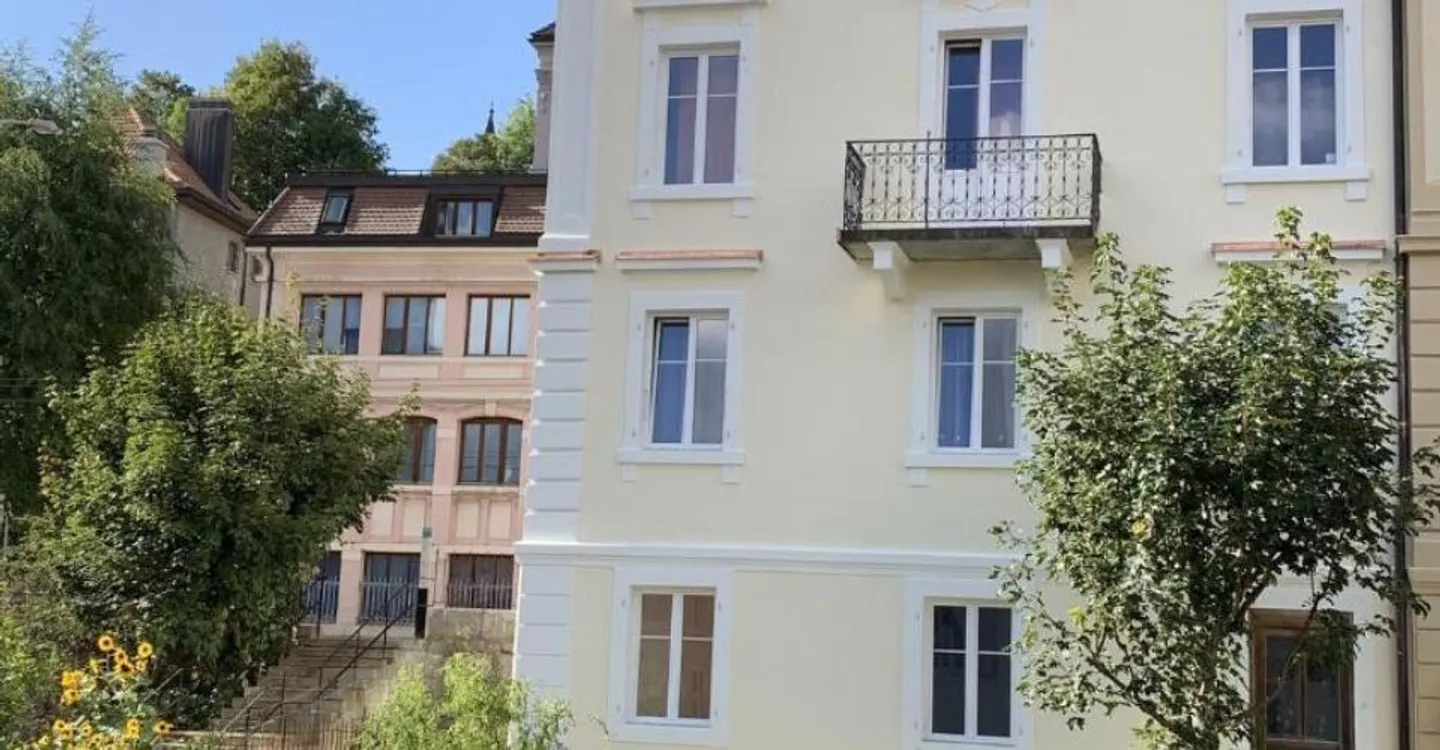 Spacious and bright 6.5-room duplex with communal garden - Photo 3 of 12